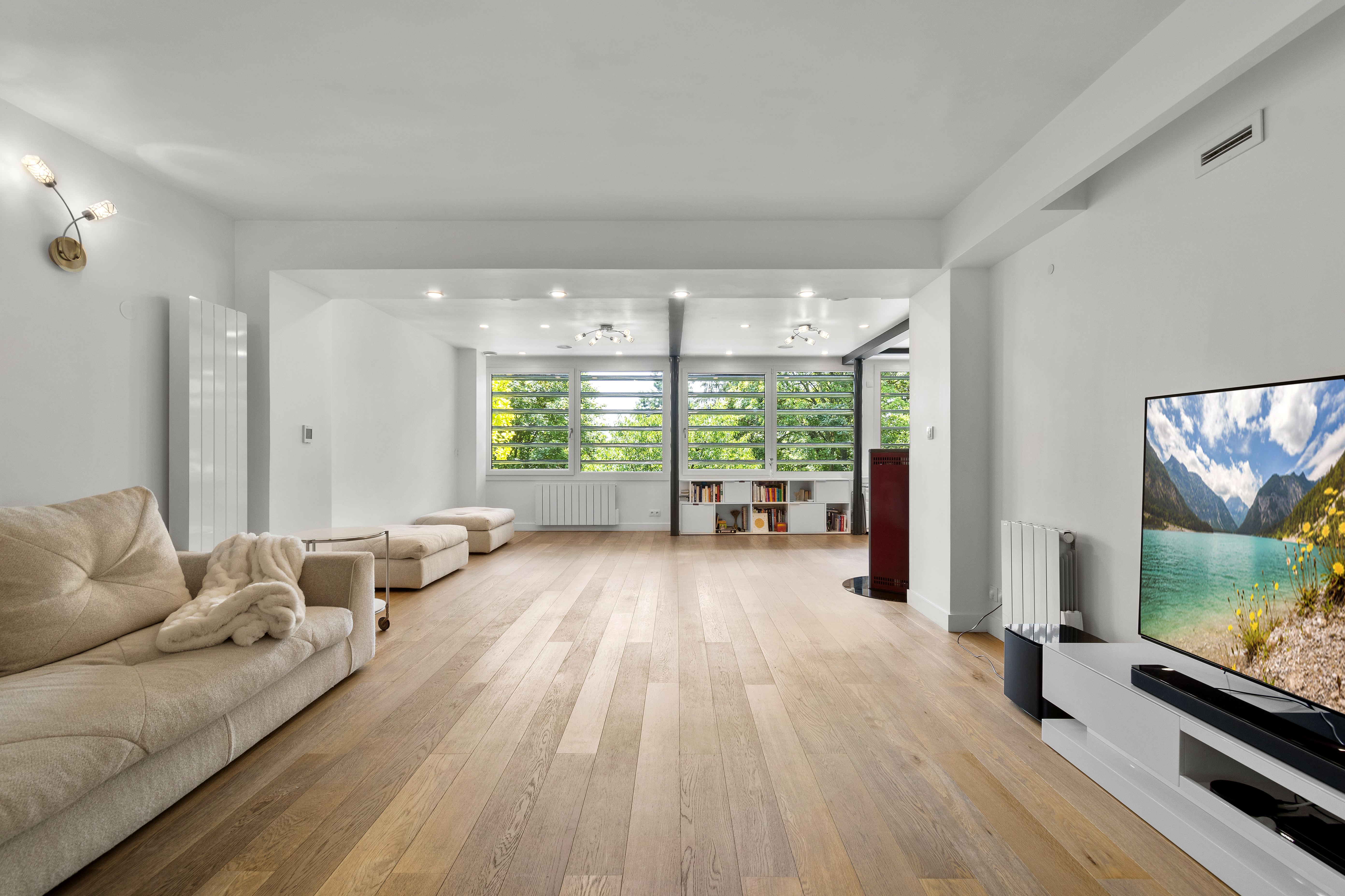 French property for sale in Chatou, Yvelines - €1,850,000 - photo 