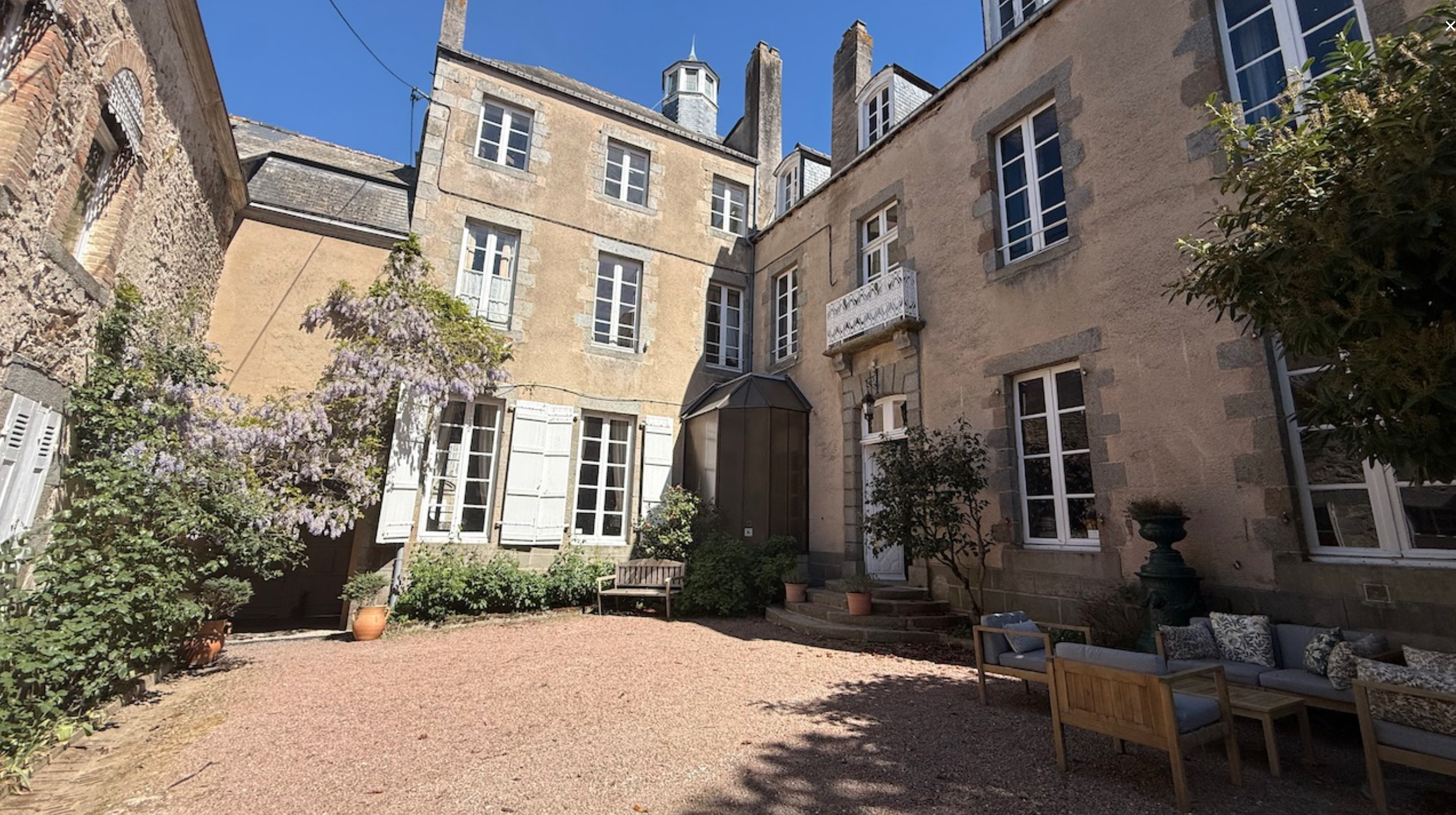French property for sale in Mayenne, Mayenne - €595,000 - photo 