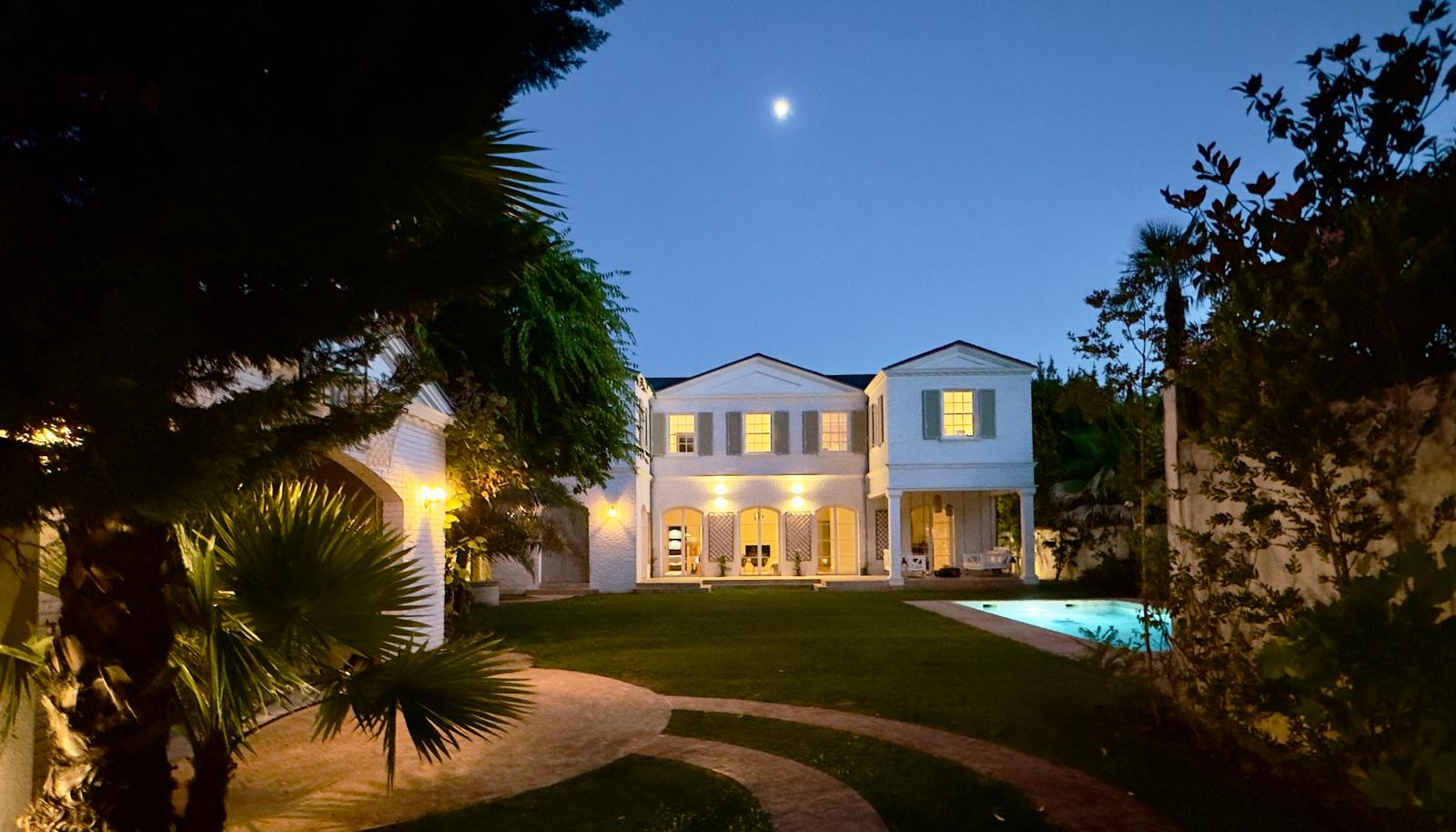 French property for sale in Bordeaux, Gironde - €2,800,000 - photo 