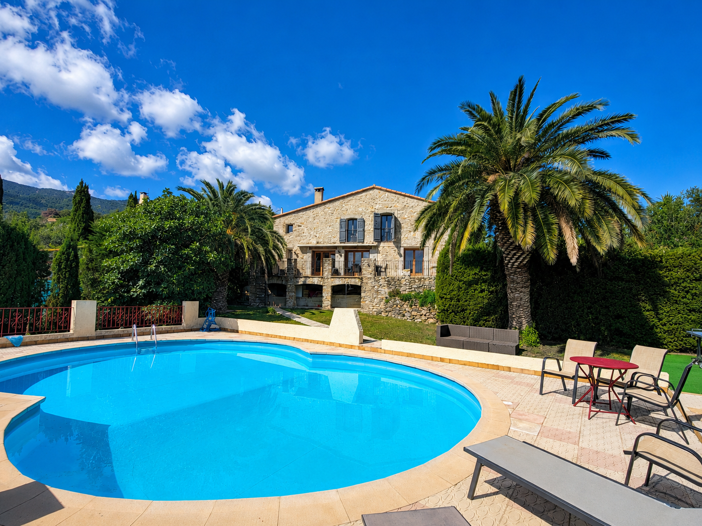 French property for sale in Villelongue-dels-Monts, Pyrénées-Orientales - €1,890,000 - photo 