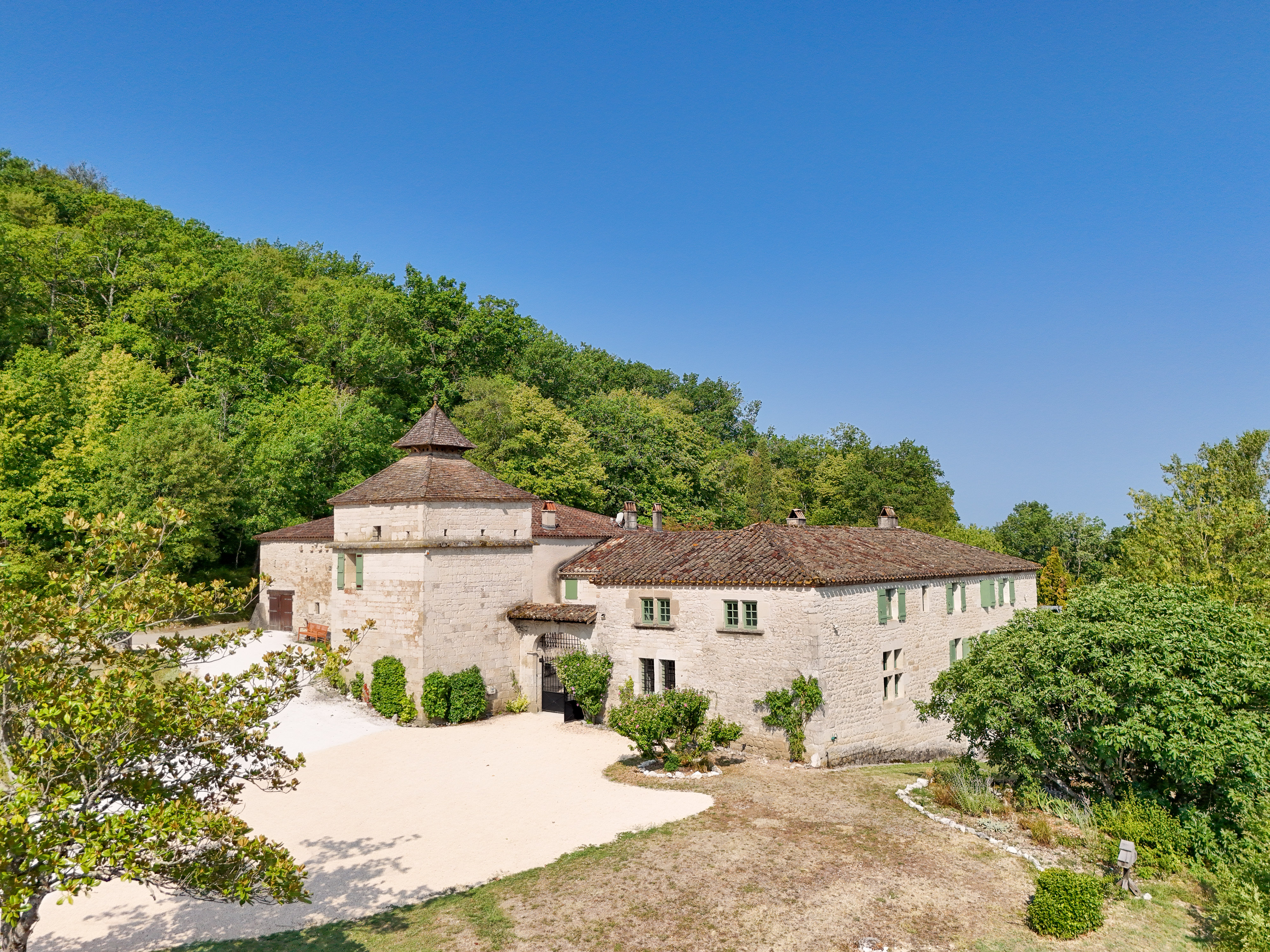 Propriété en France à vendre à Courbiac, Lot-et-Garonne - €1 299 000 - photo 