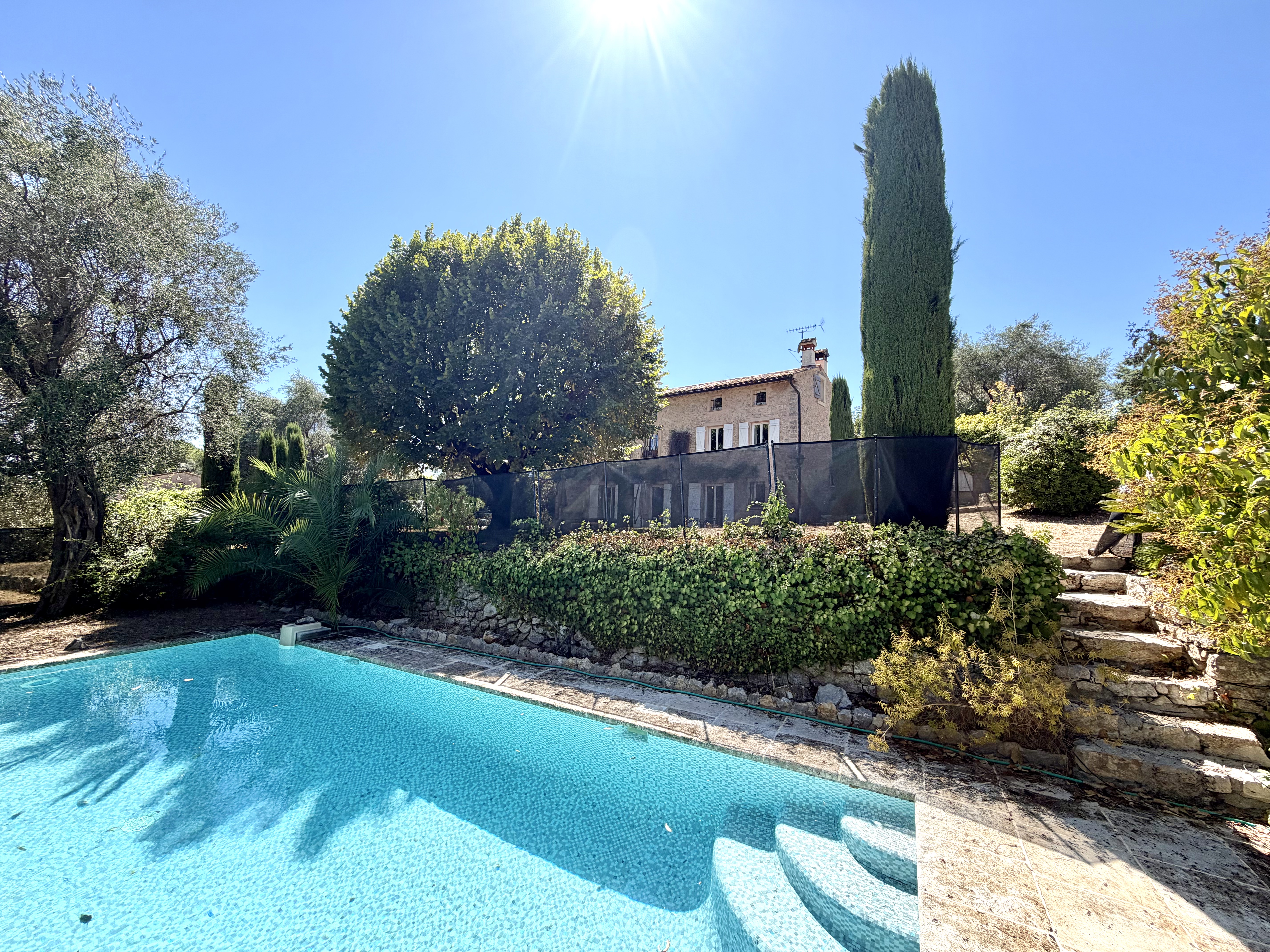 Propriété en France à vendre à Grasse, Alpes-Maritimes - €900 000 - photo 