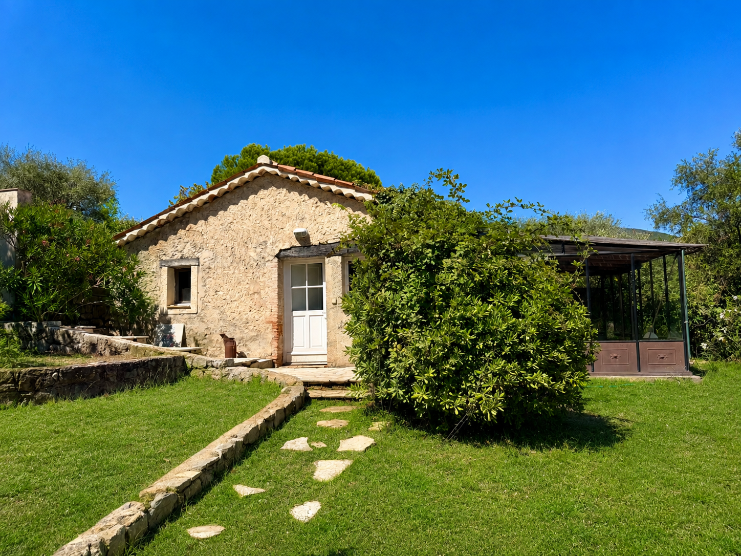 Propriété en France à vendre à Grasse, Alpes-Maritimes - €900 000 - photo 
