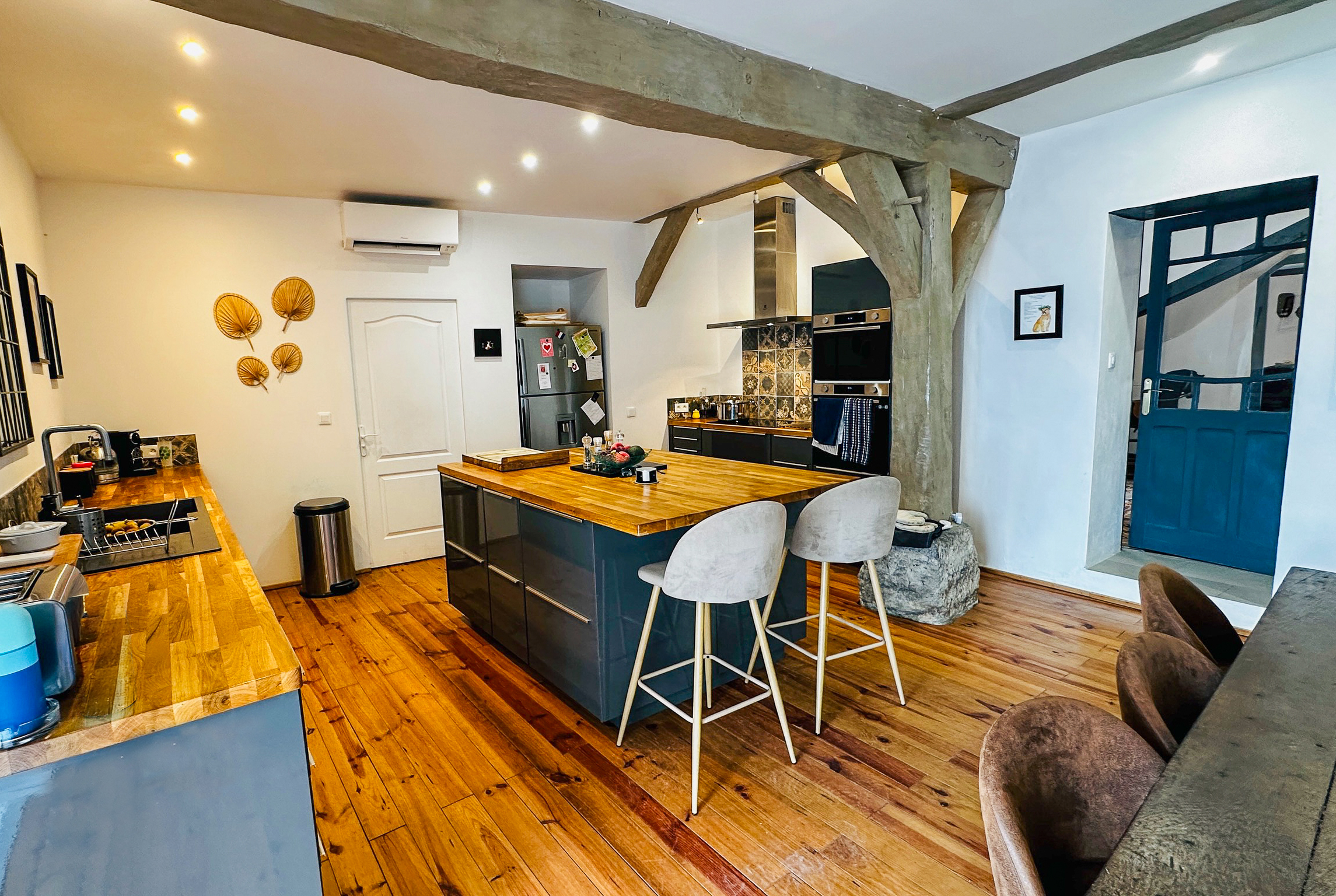 French property for sale in Sos, Lot-et-Garonne - €565,000 - photo 