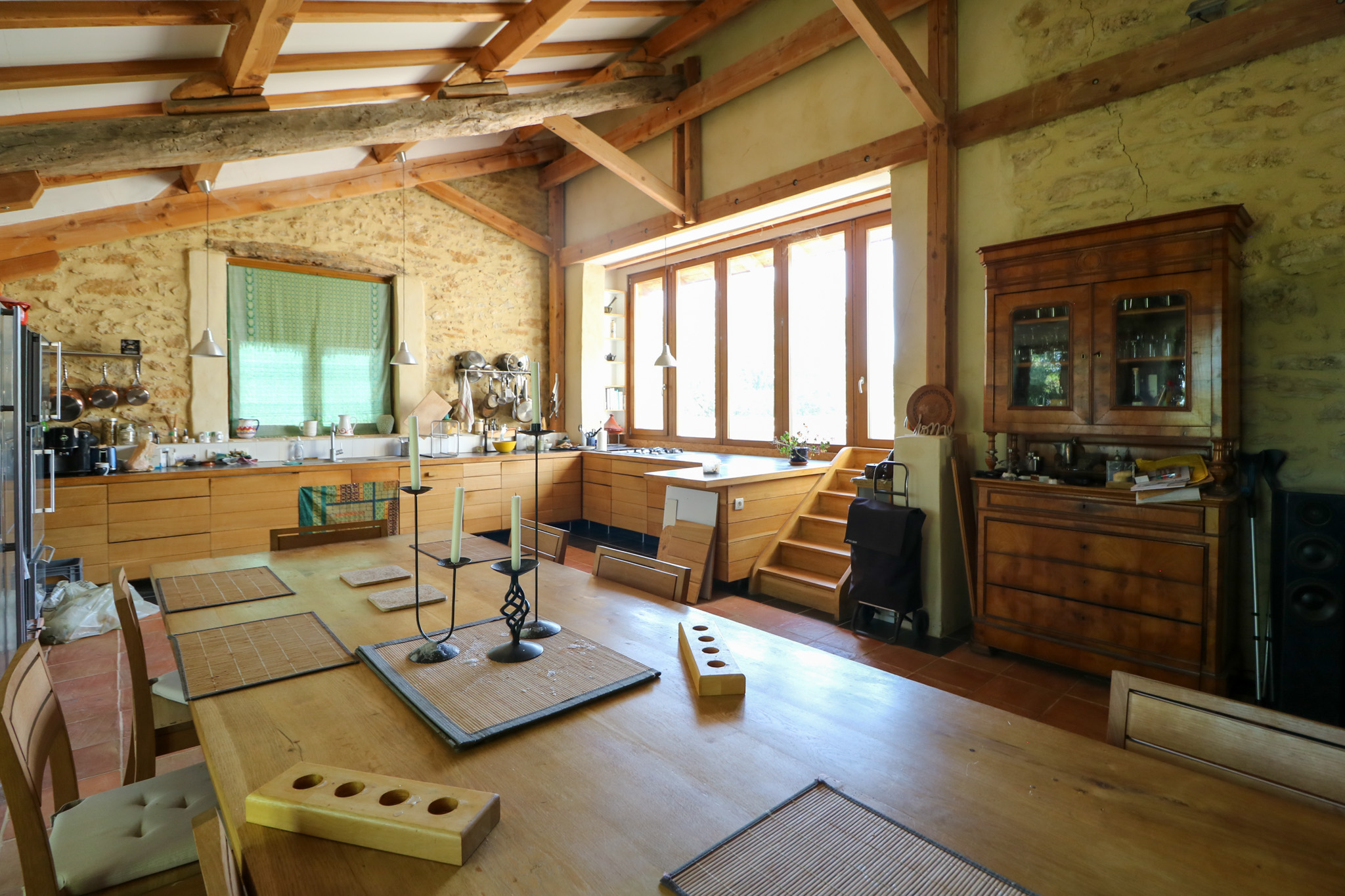 French property for sale in Tresques, Gard - €1,850,000 - photo 