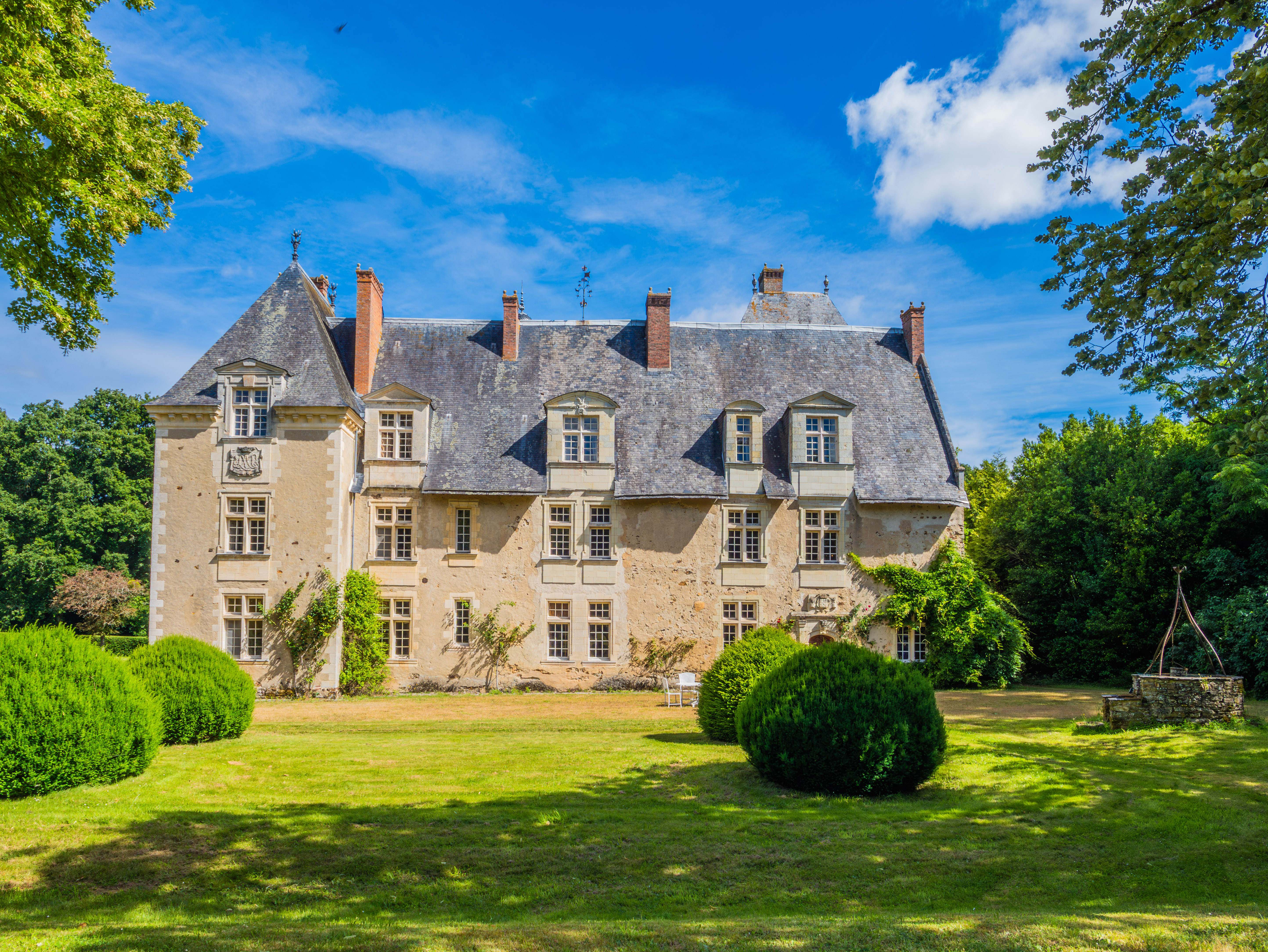 Propriété en France à vendre à Chazé-sur-Argos, Maine-et-Loire - €2 880 000 - photo 