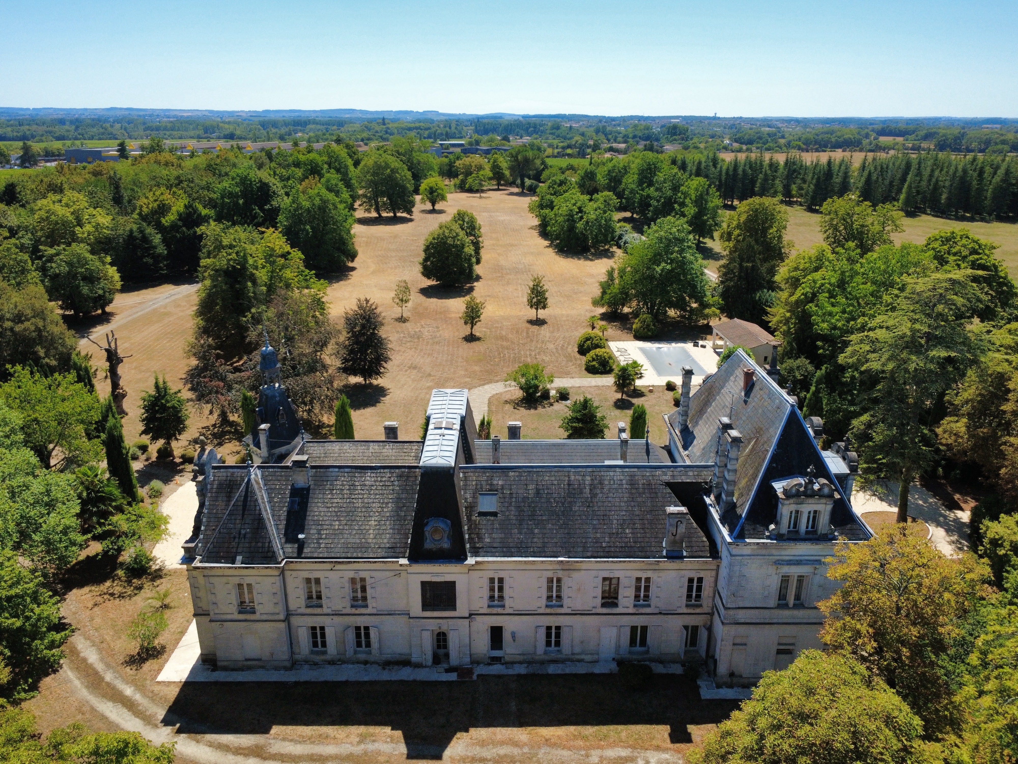 French property for sale in Foussignac, Charente - €1,961,000 - photo 