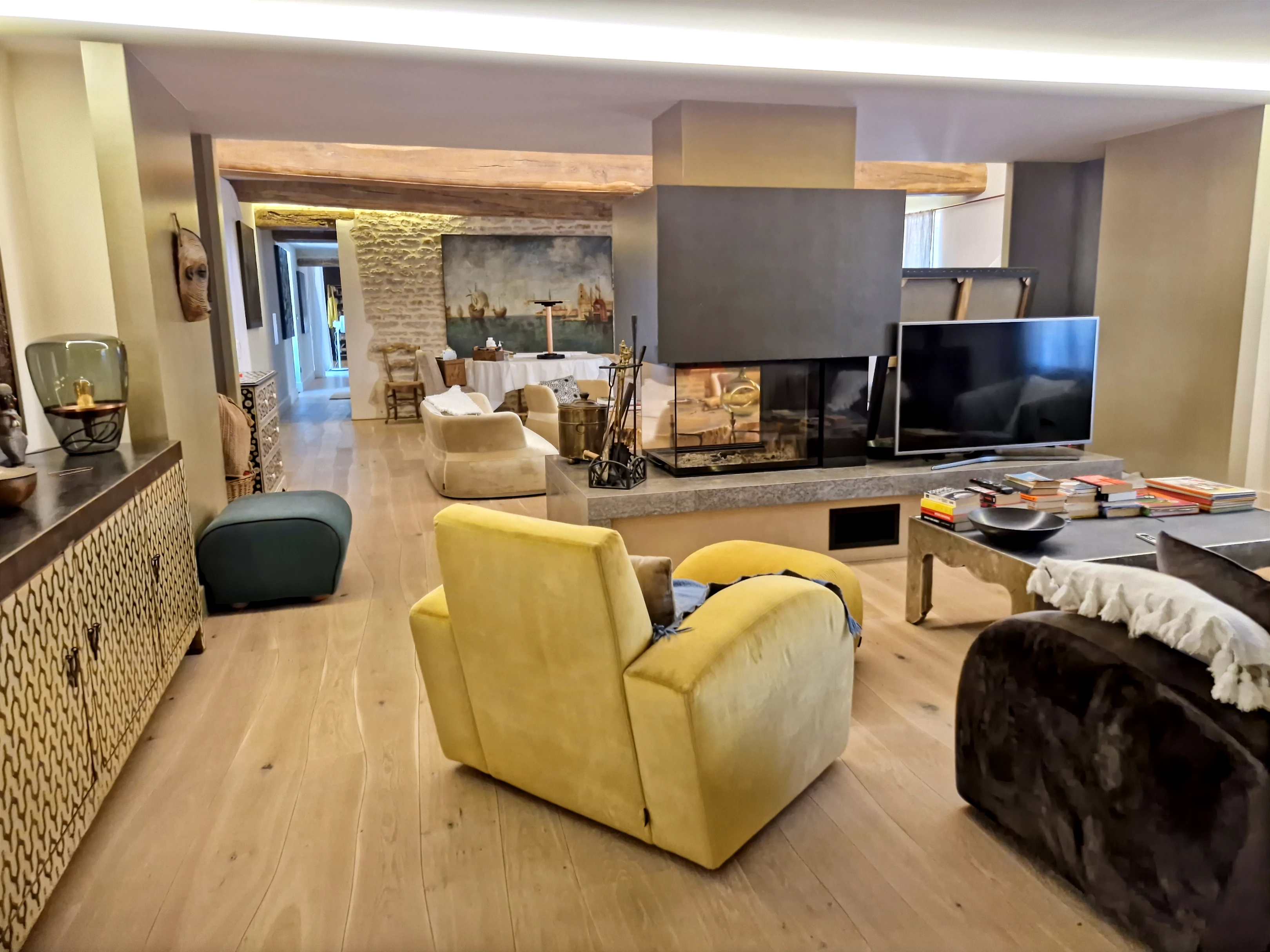 Propriété en France à vendre à Igé, Saône-et-Loire - €1 750 000 - photo 