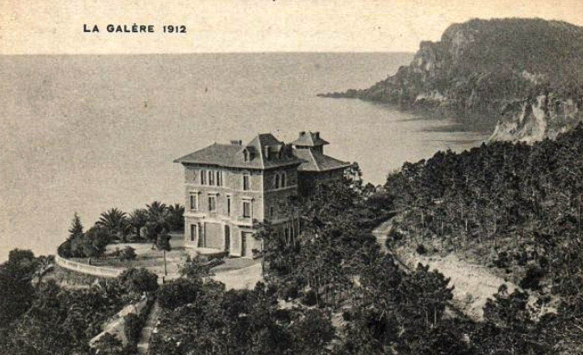 French property for sale in Théoule-sur-Mer, Alpes-Maritimes - €8,500,000 - photo 