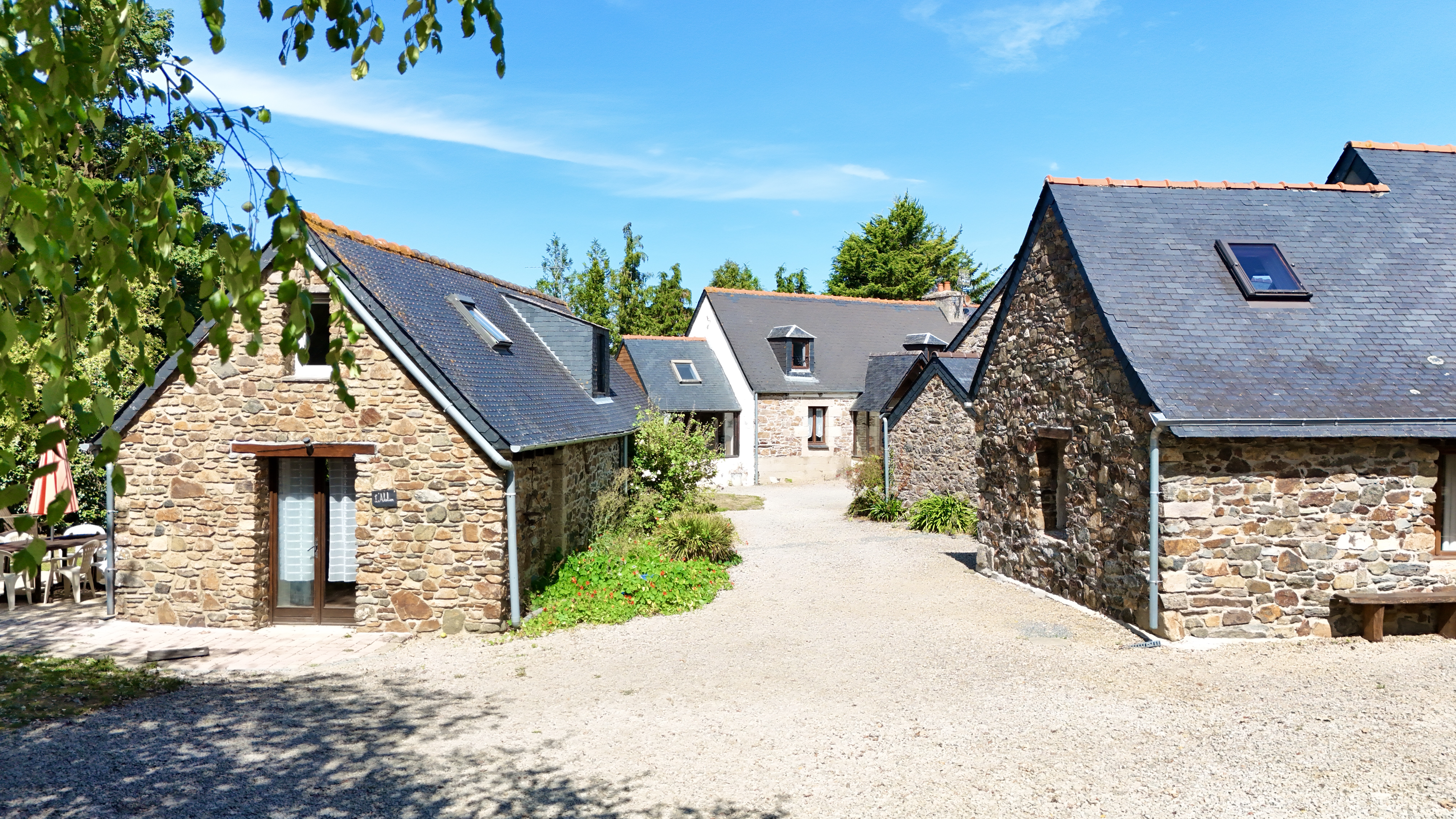 Propriété en France à vendre à Plestin-les-Grèves, Côtes-d'Armor - €760 000 - photo 