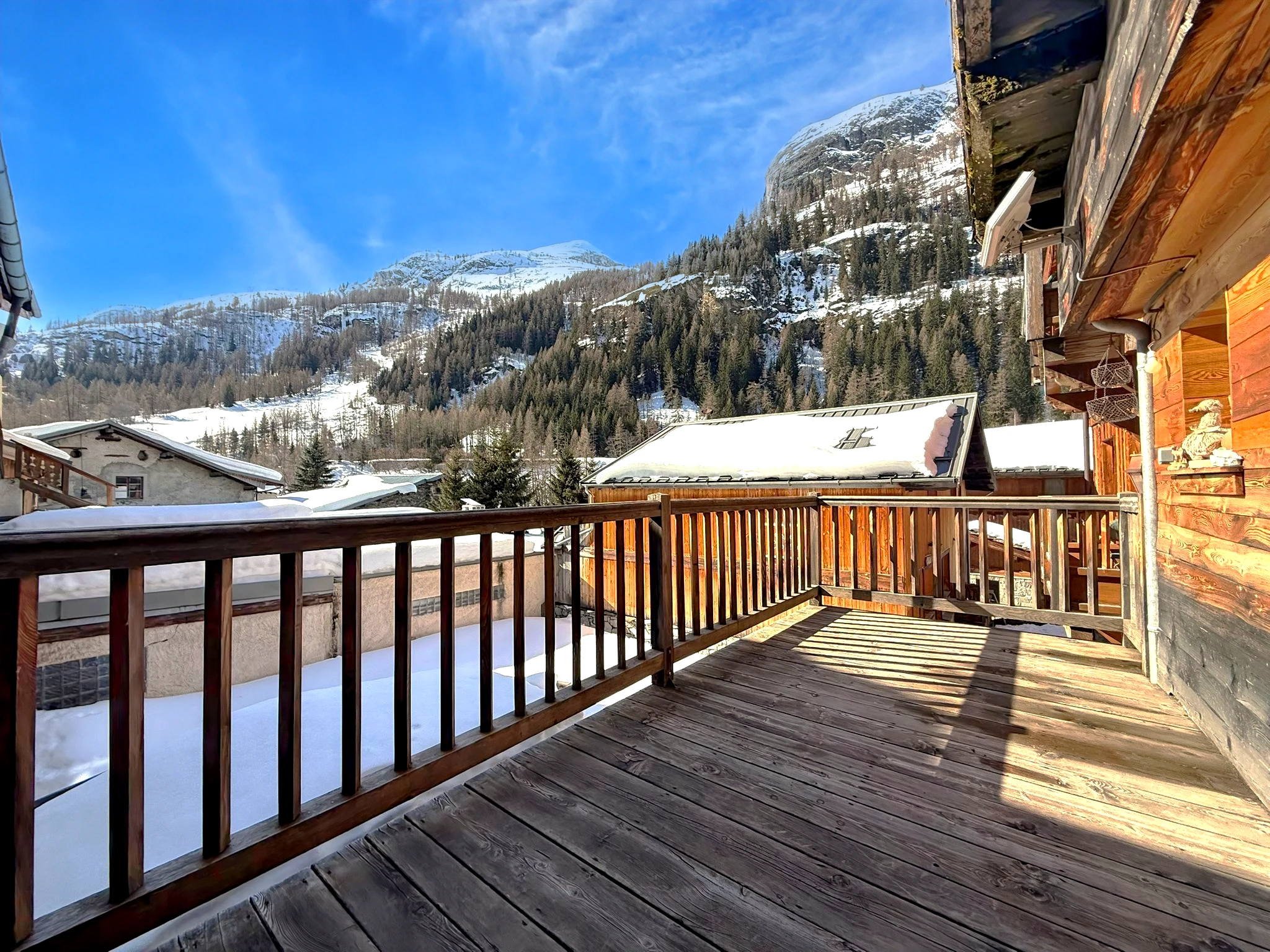 French property for sale in Tignes, Savoie - €1,198,000 - photo 