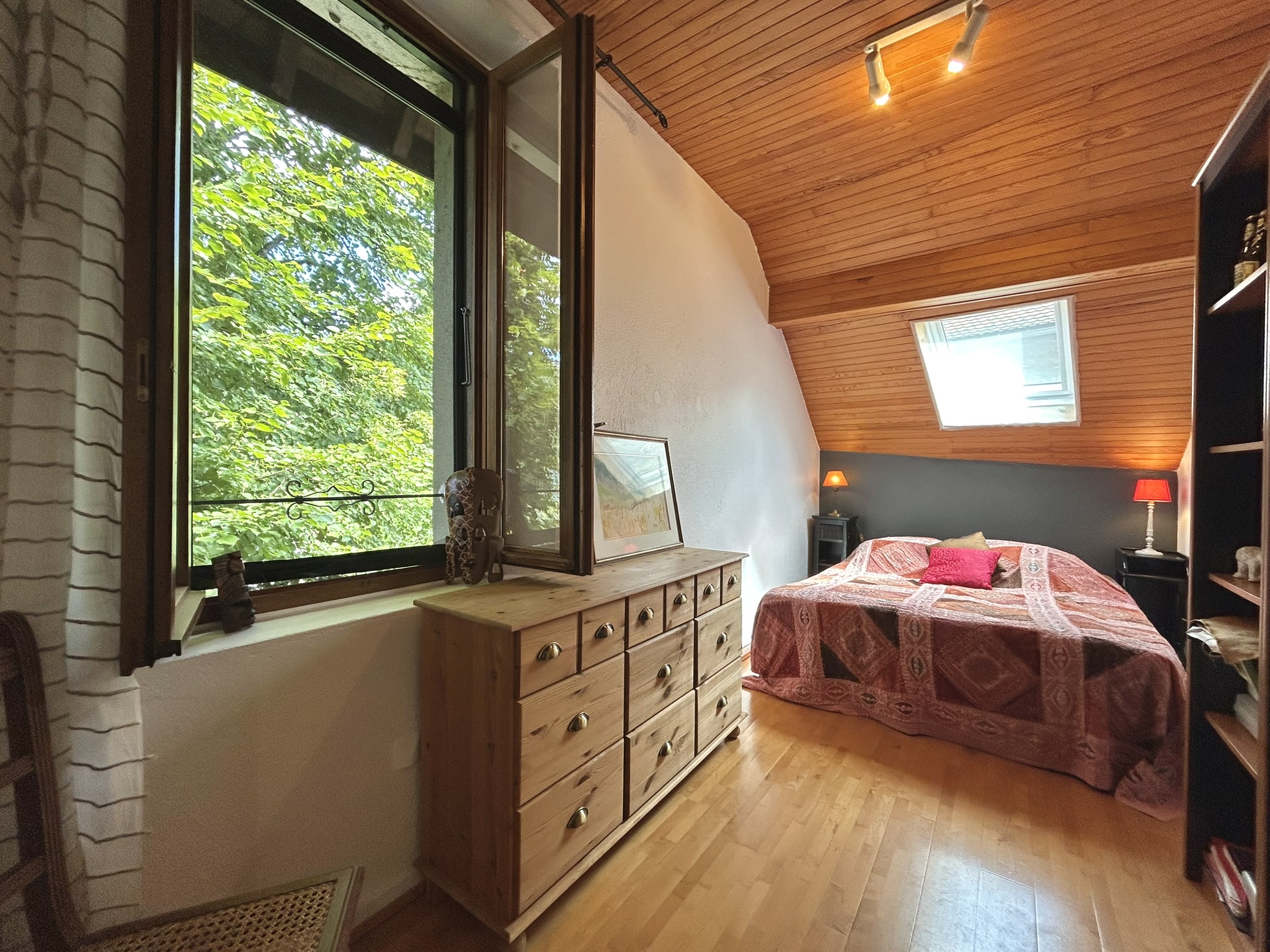 French property for sale in Talloires, Haute-Savoie - €899,000 - photo 
