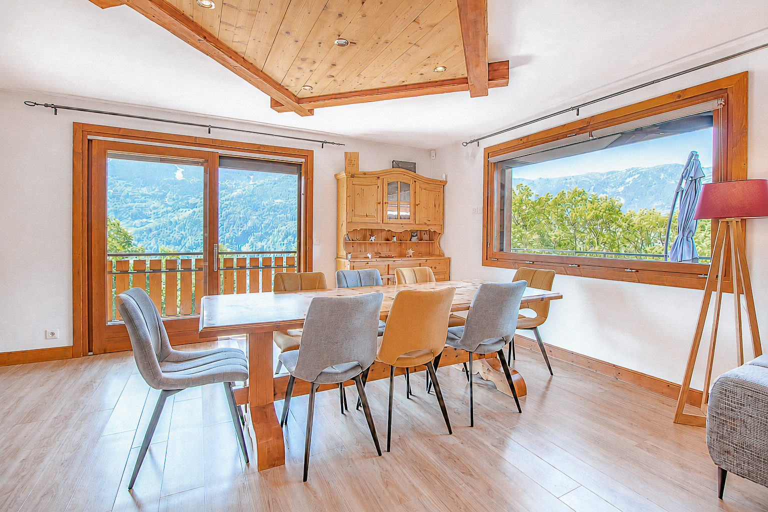 French property for sale in Montagny, Savoie - €999,000 - photo 