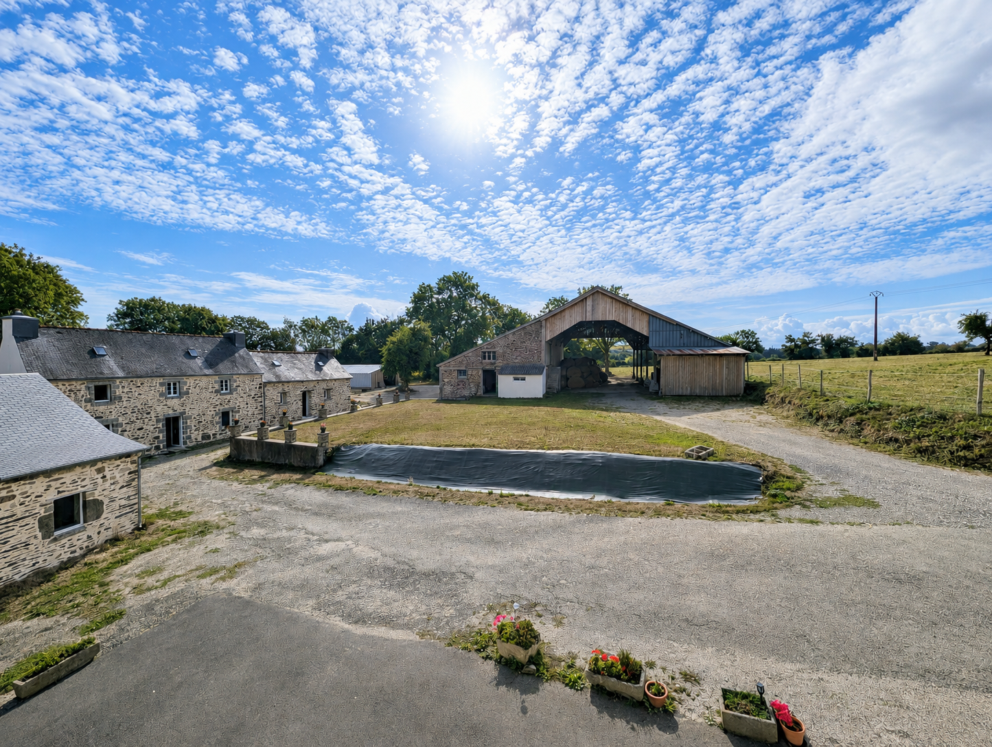 Propriété en France à vendre à Brasparts, Finistère - €678 400 - photo 
