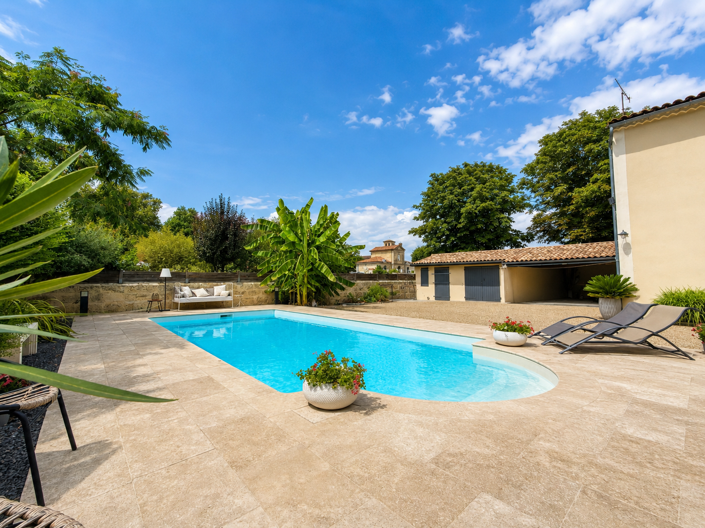 French property for sale in Cavignac, Gironde - €760,000 - photo 