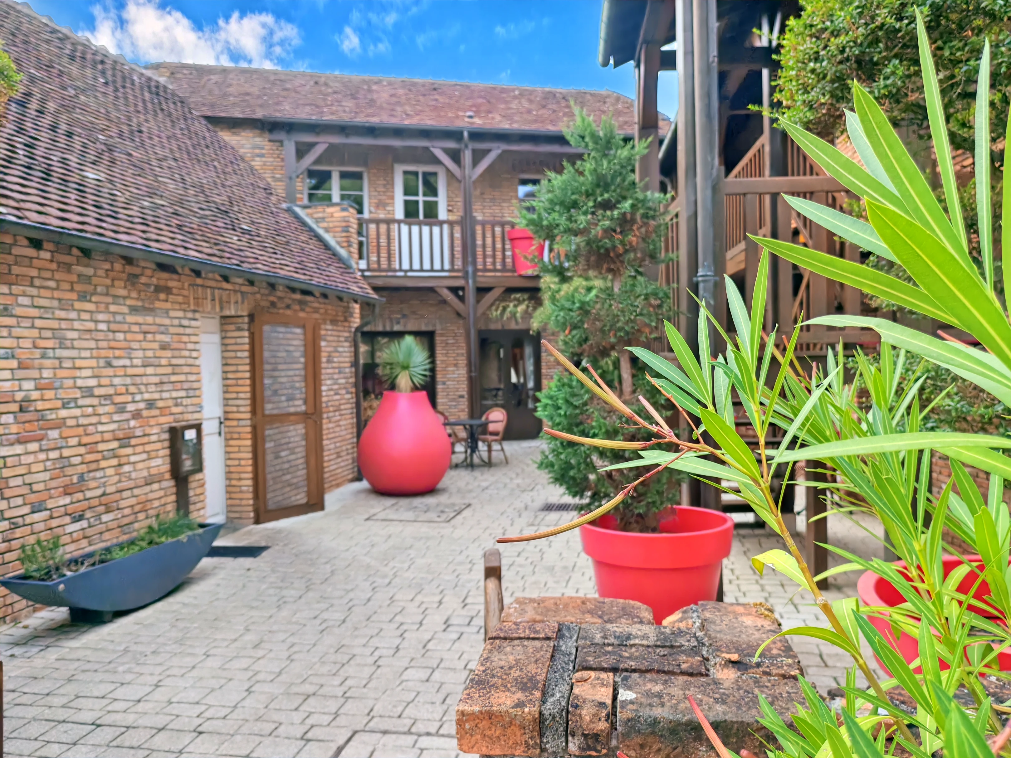 Propriété en France à vendre à Lamotte-Beuvron, Loir-et-Cher - €1 275 000 - photo 