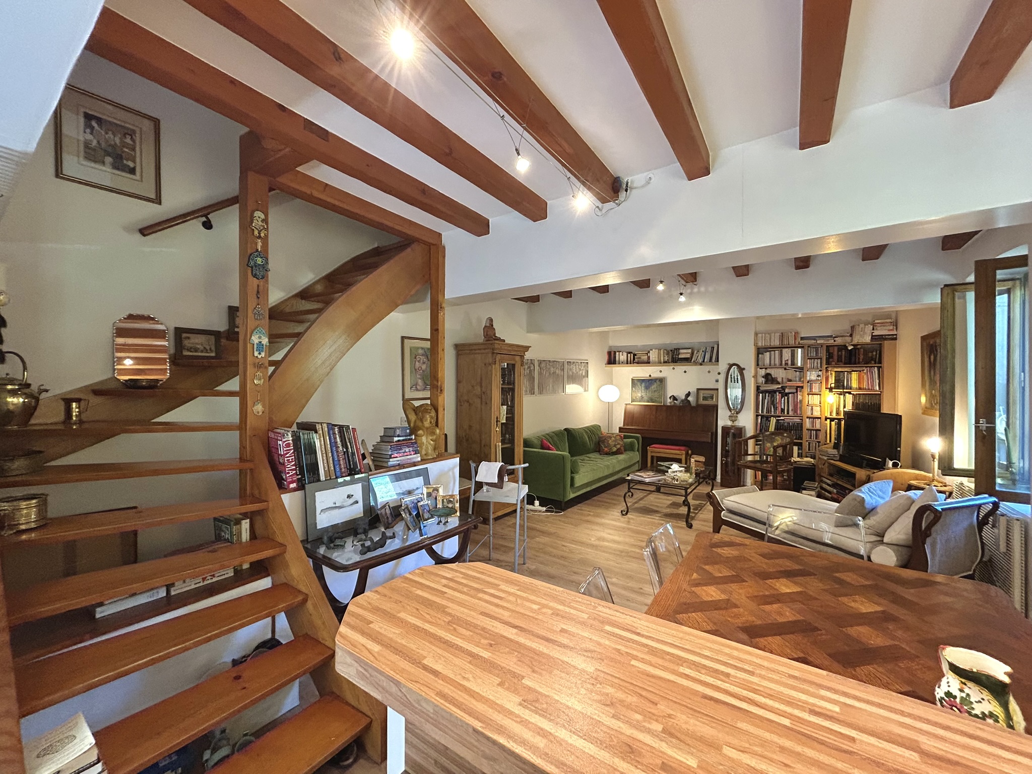 French property for sale in Talloires, Haute-Savoie - €899,000 - photo 