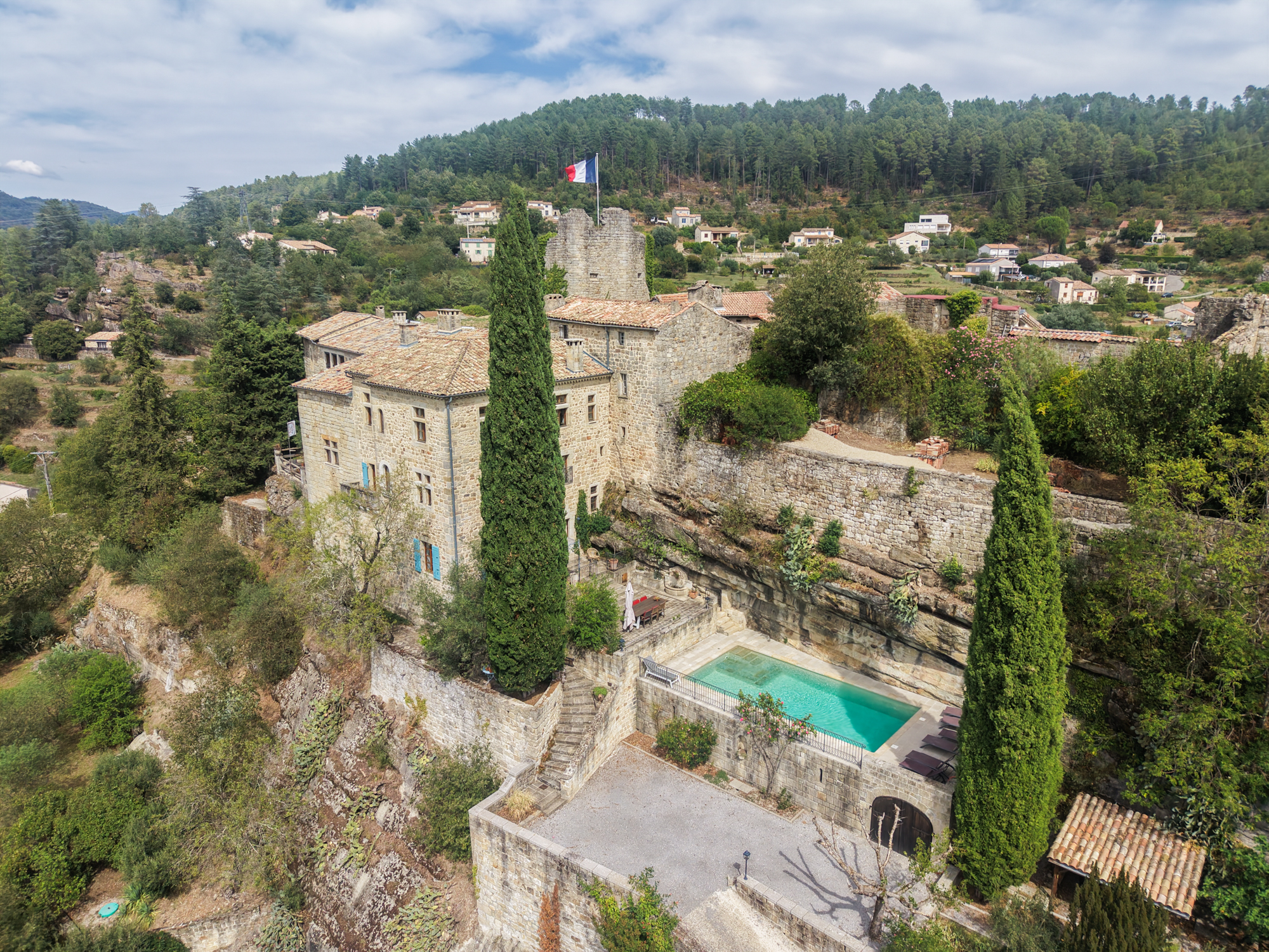 French property for sale in Ucel, Ardèche - €1,250,000 - photo 