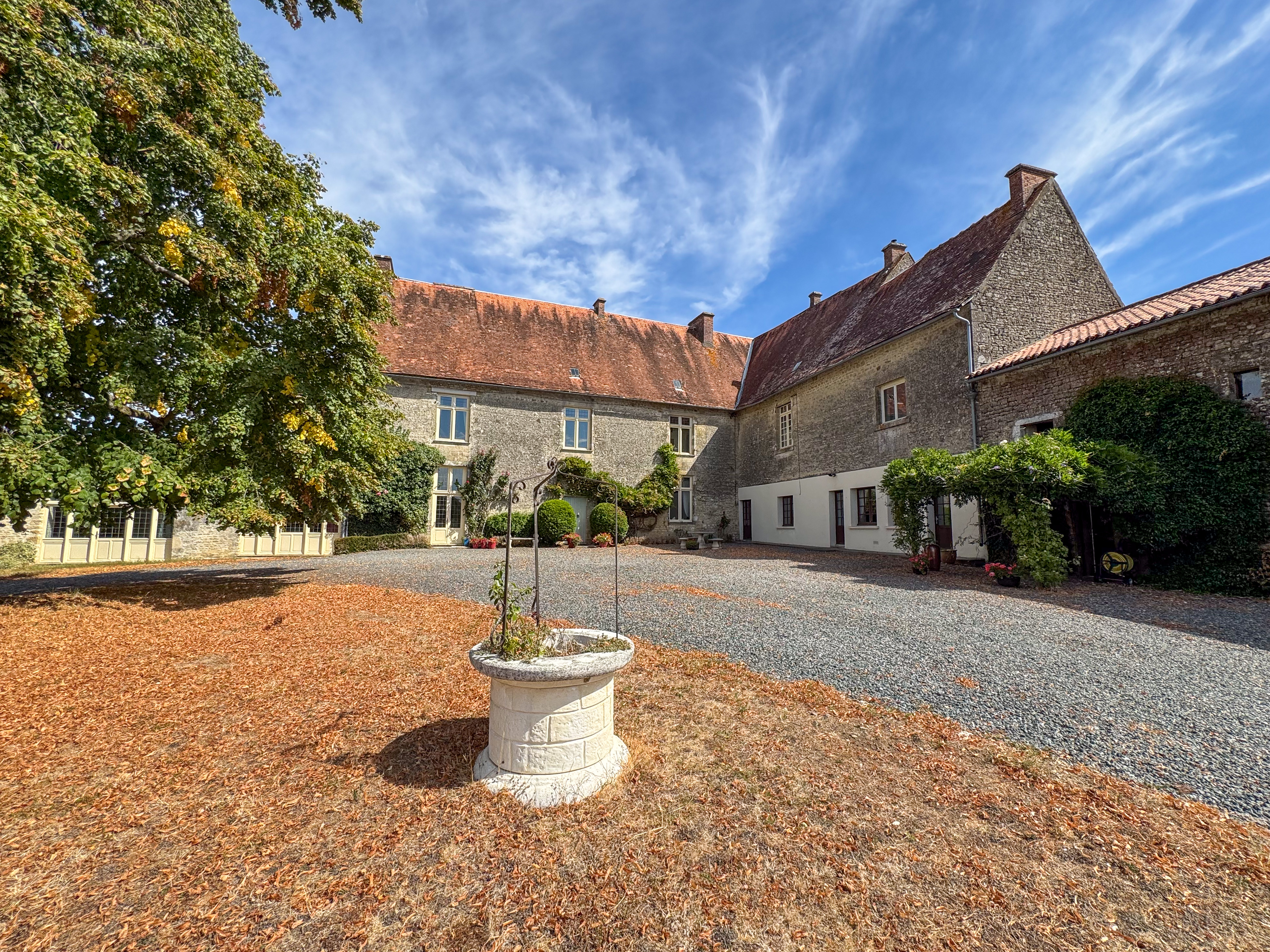 French property for sale in Saint-Hilaire-des-Loges, Vendée - €689,000 - photo 