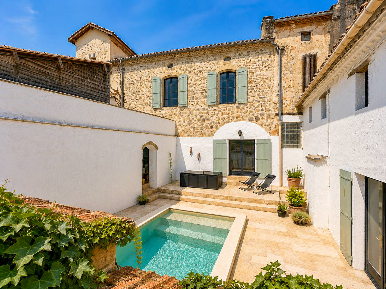 French property for sale in Sos, Lot-et-Garonne - €565,000 - photo 
