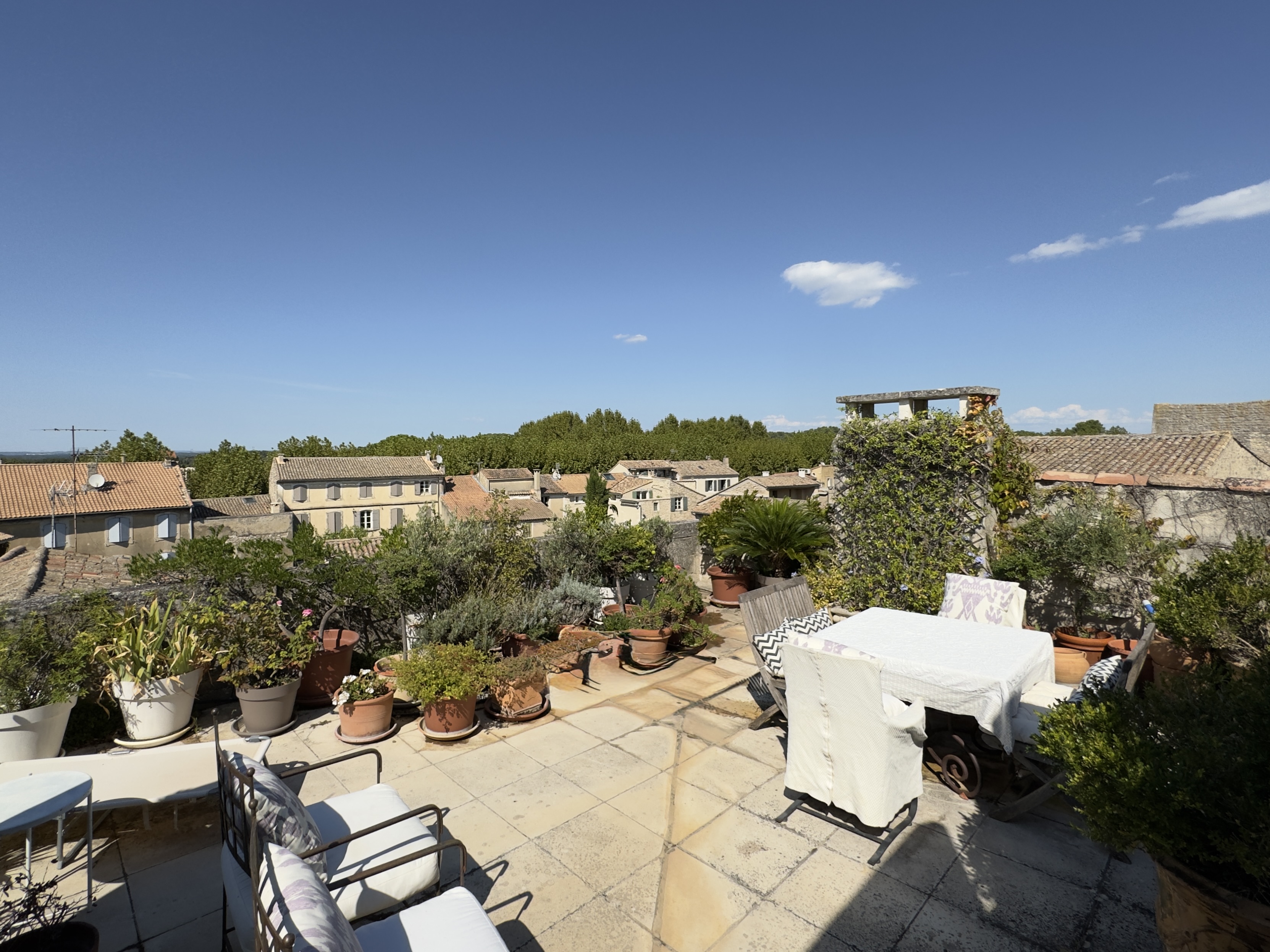 Propriété en France à vendre à Saint-Rémy-de-Provence, Bouches-du-Rhône - €1 550 000 - photo 
