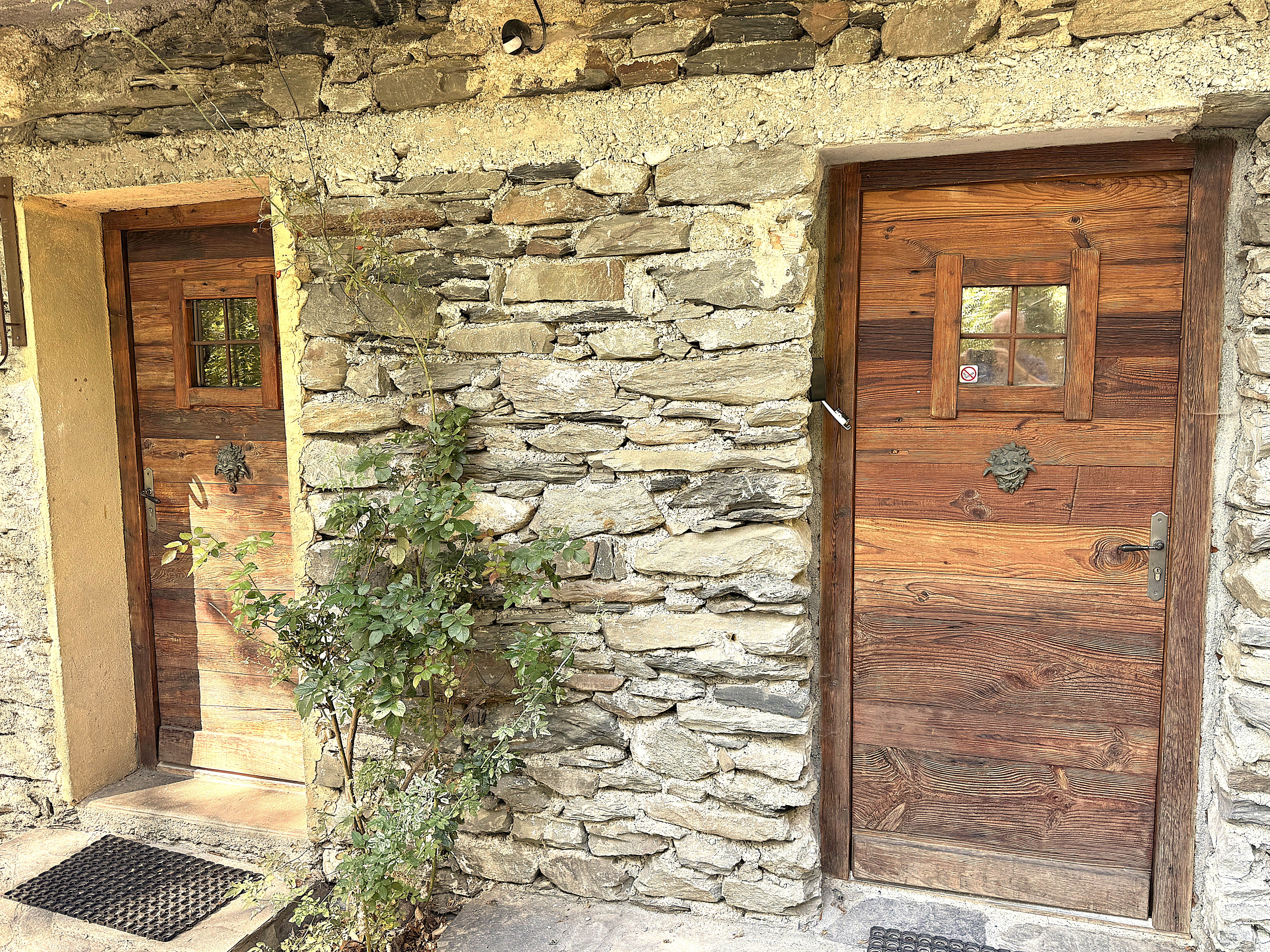Propriété en France à vendre à Séez, Savoie - €1 695 000 - photo 