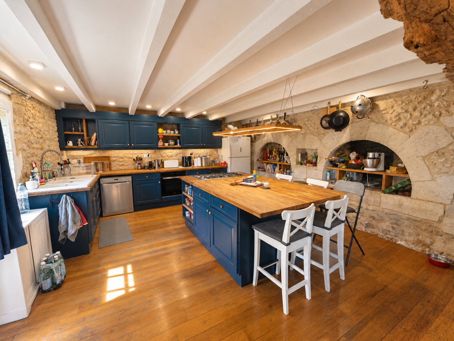 French property for sale in Nabinaud, Charente - €689,000 - photo 