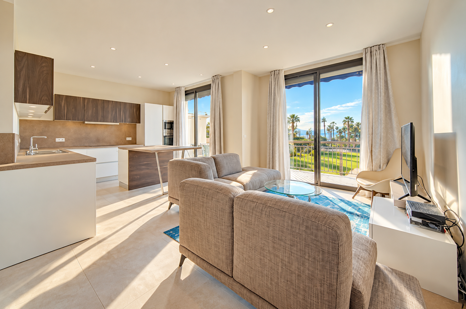 Propriété en France à vendre à Cannes, Alpes-Maritimes - €1 990 000 - photo 