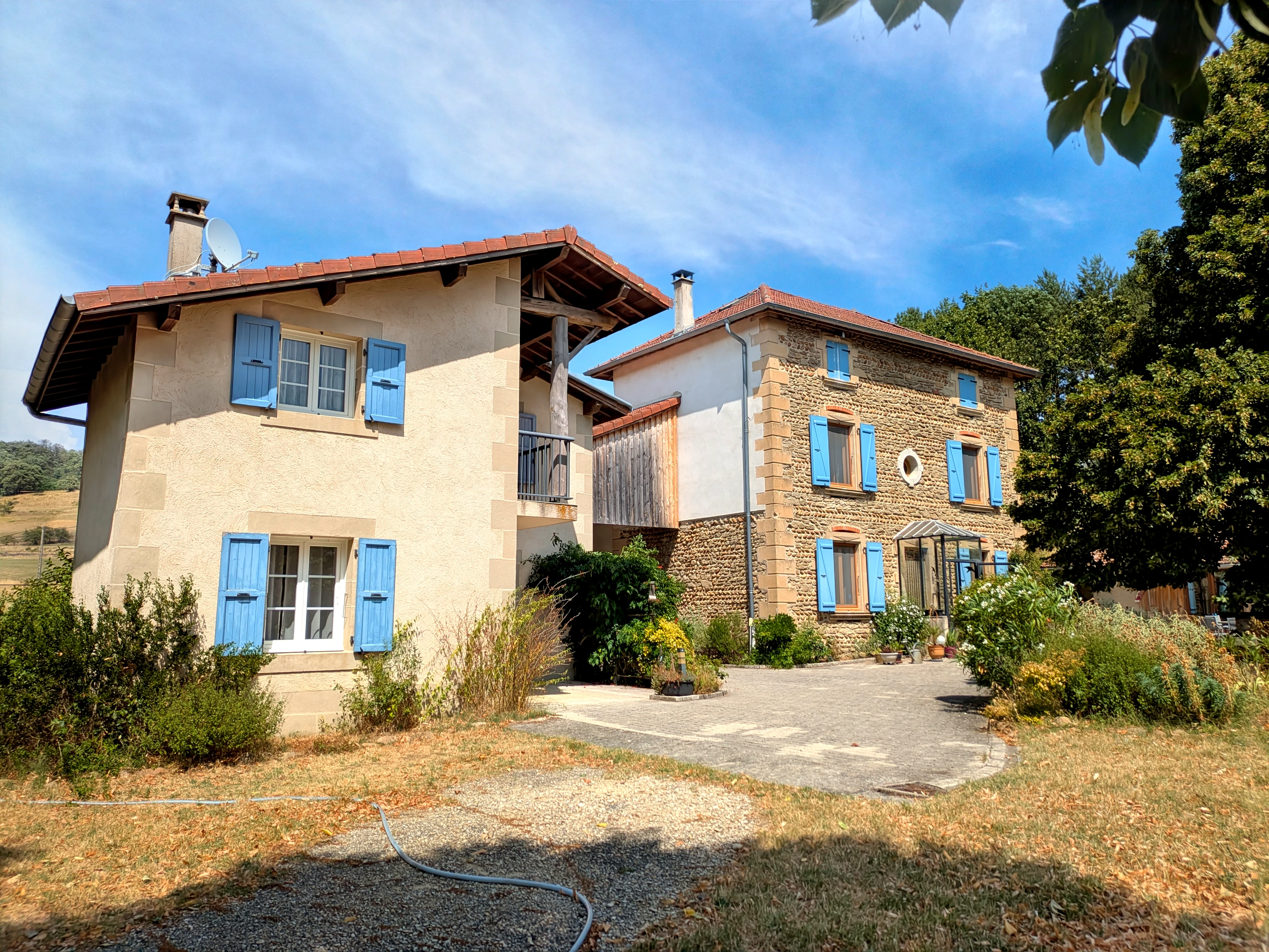 Propriété en France à vendre à Saint-Christophe-et-le-Laris, Drôme - €680 000 - photo 