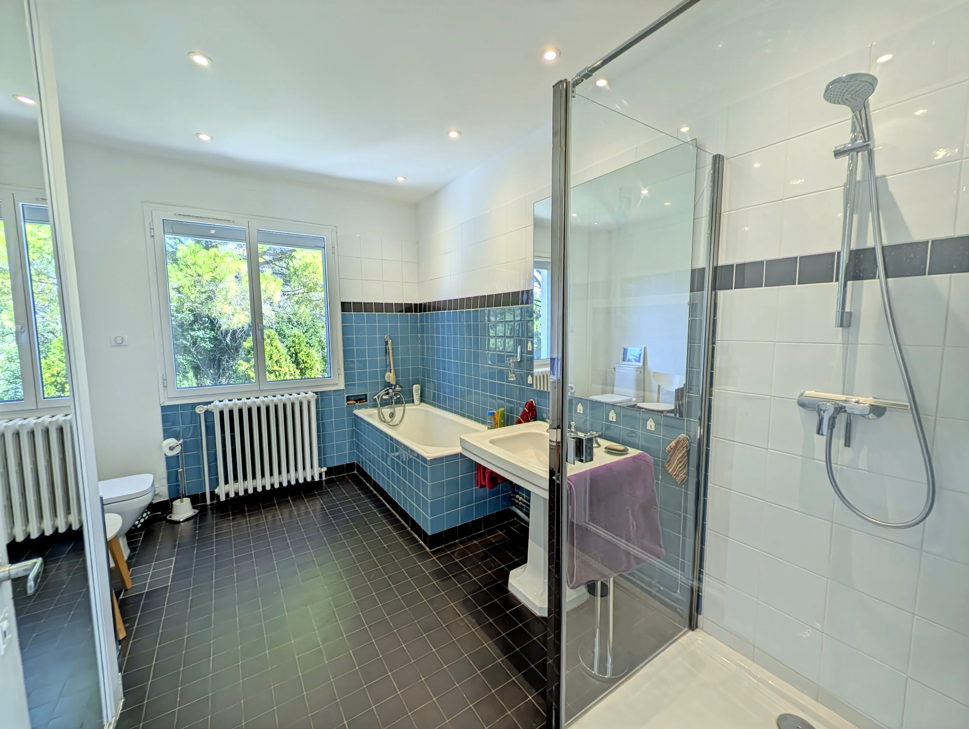 French property for sale in Avignon, Vaucluse - €549,000 - photo 