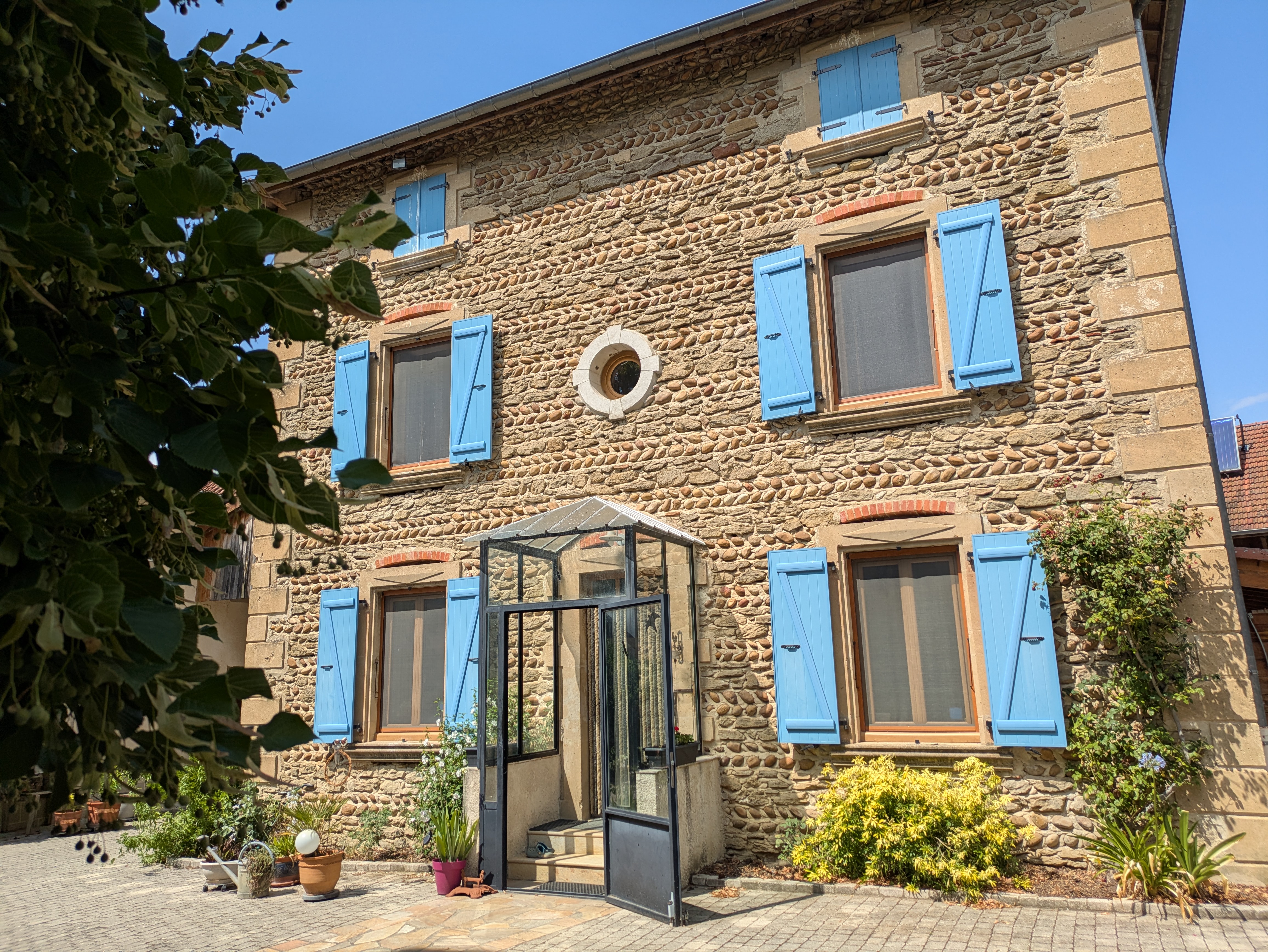 Propriété en France à vendre à Saint-Christophe-et-le-Laris, Drôme - €680 000 - photo 