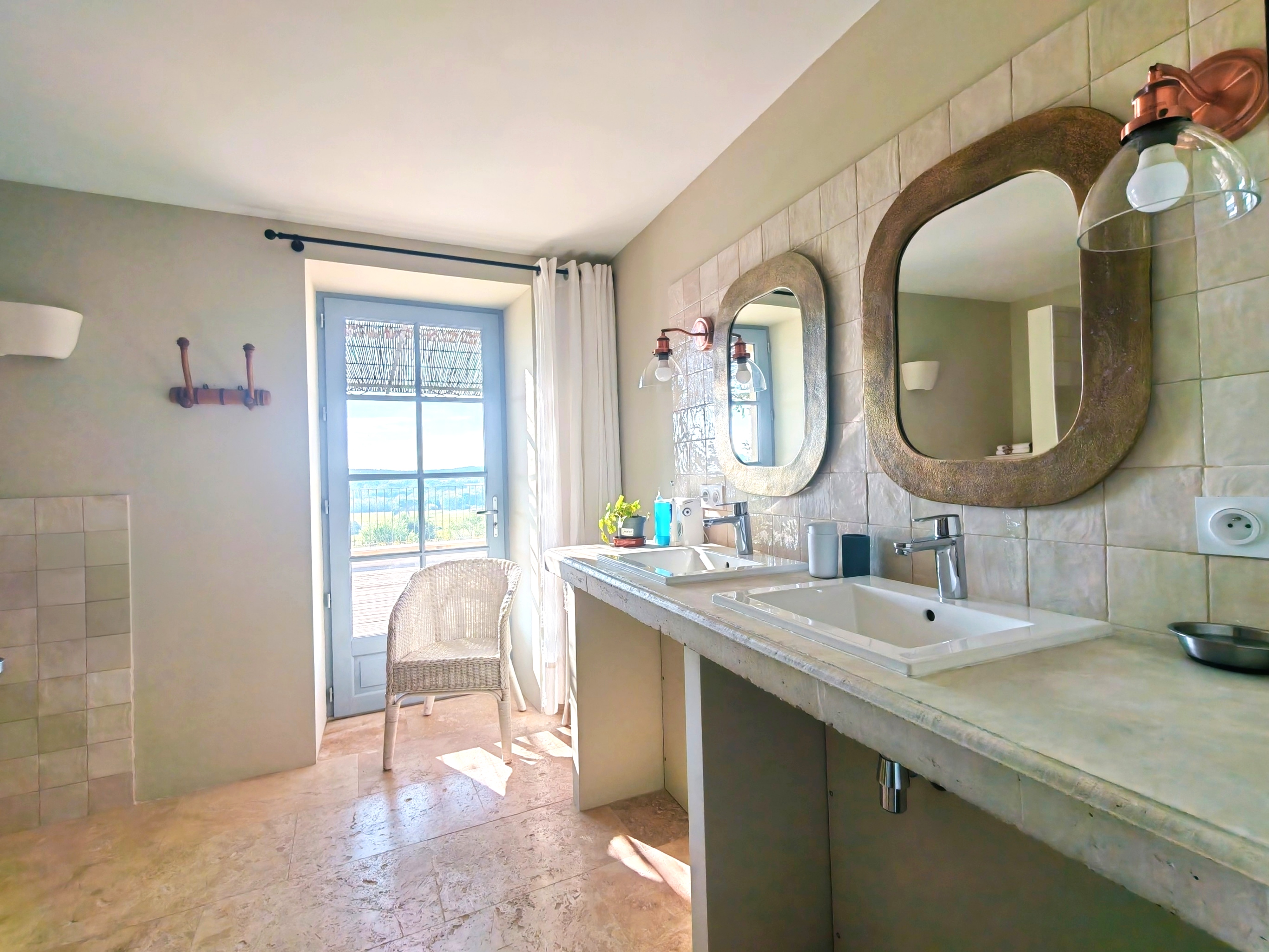 French property for sale in Uzès, Gard - €1,350,000 - photo 