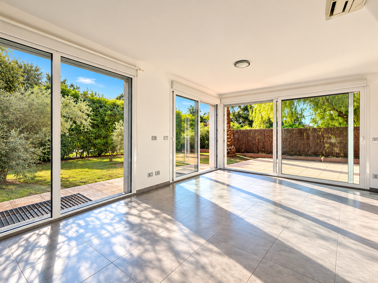 Propriété en France à vendre à Antibes, Alpes-Maritimes - €1 090 000 - photo 