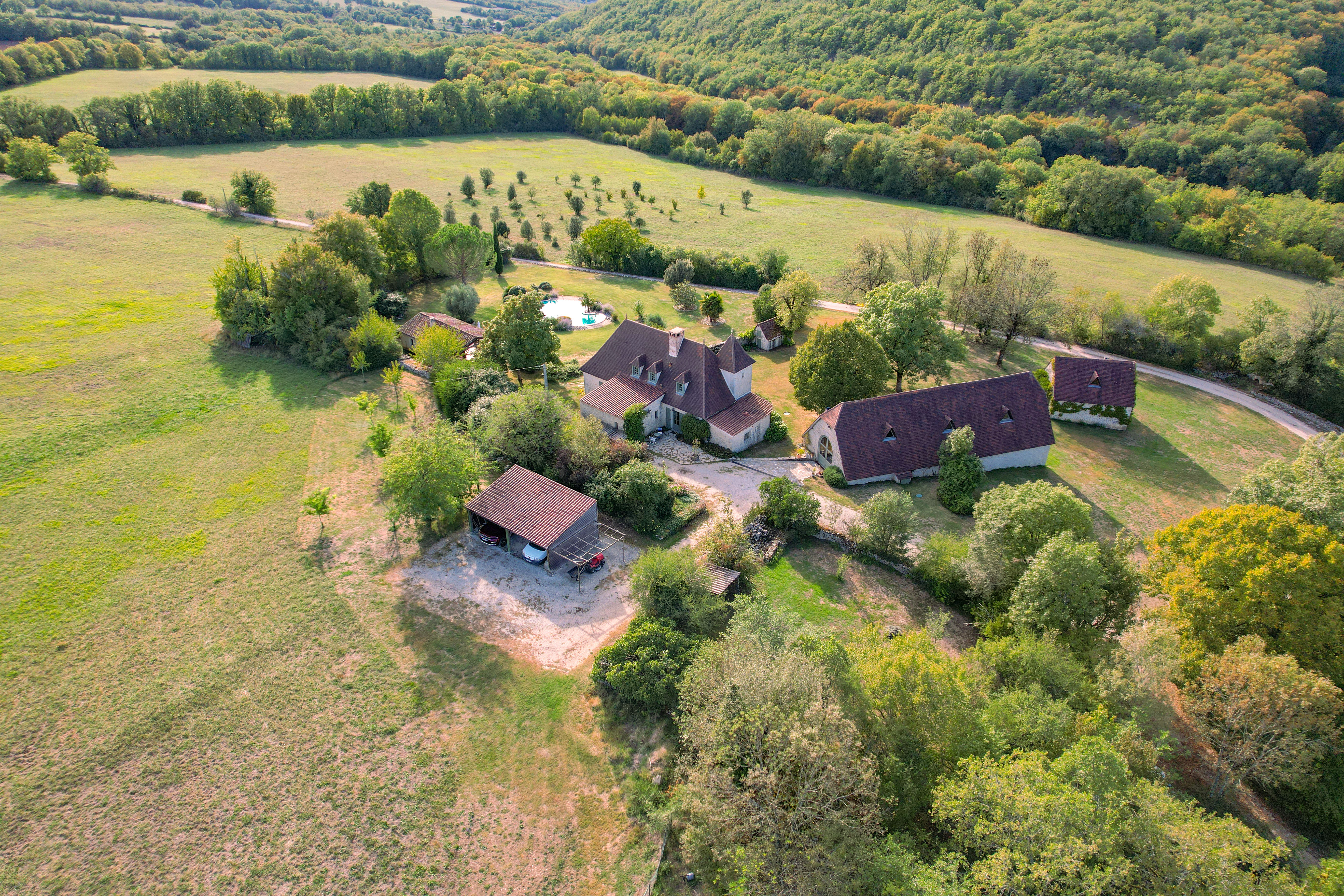 French property for sale in Séniergues, Lot - €1,038,000 - photo 