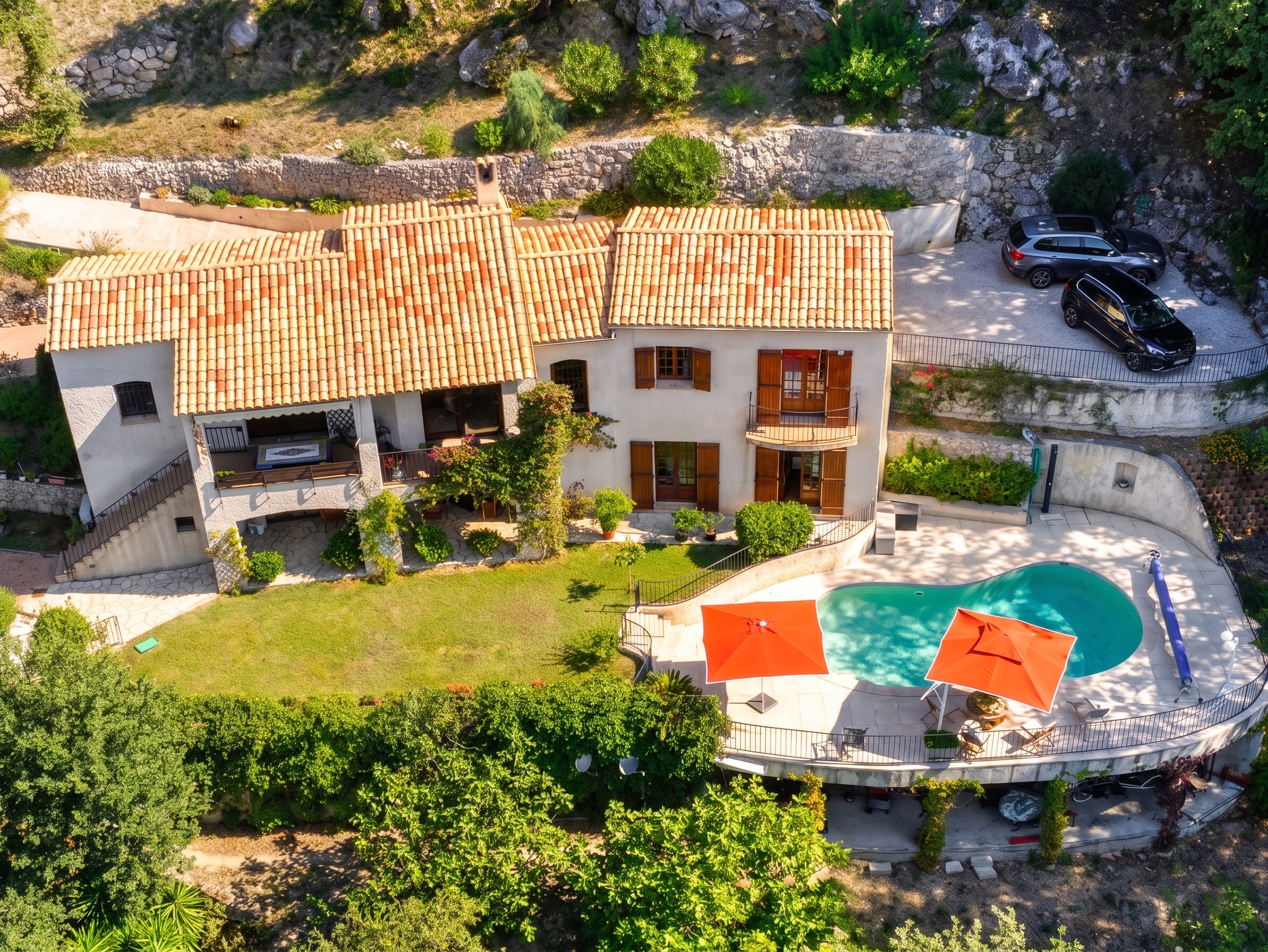 Propriété en France à vendre à Carros, Alpes-Maritimes - €799 000 - photo 