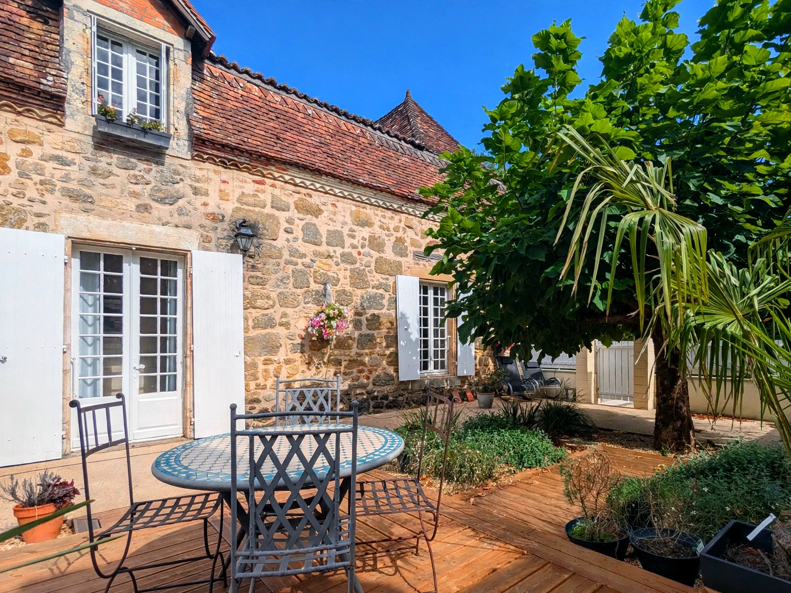Propriété en France à vendre à Thiviers, Dordogne - €679 000 - photo 