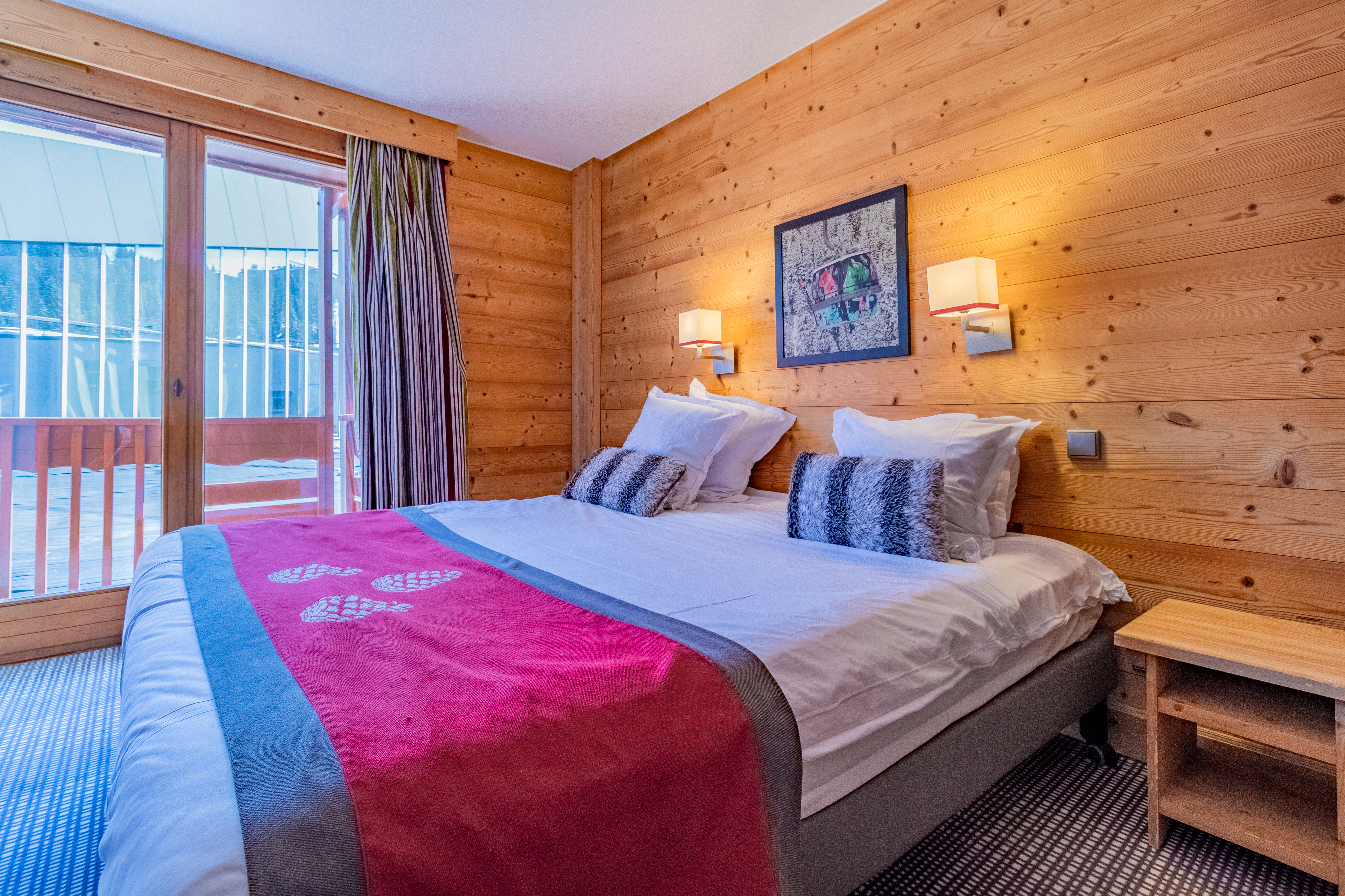 French property for sale in Courchevel, Savoie - €1,485,000 - photo 