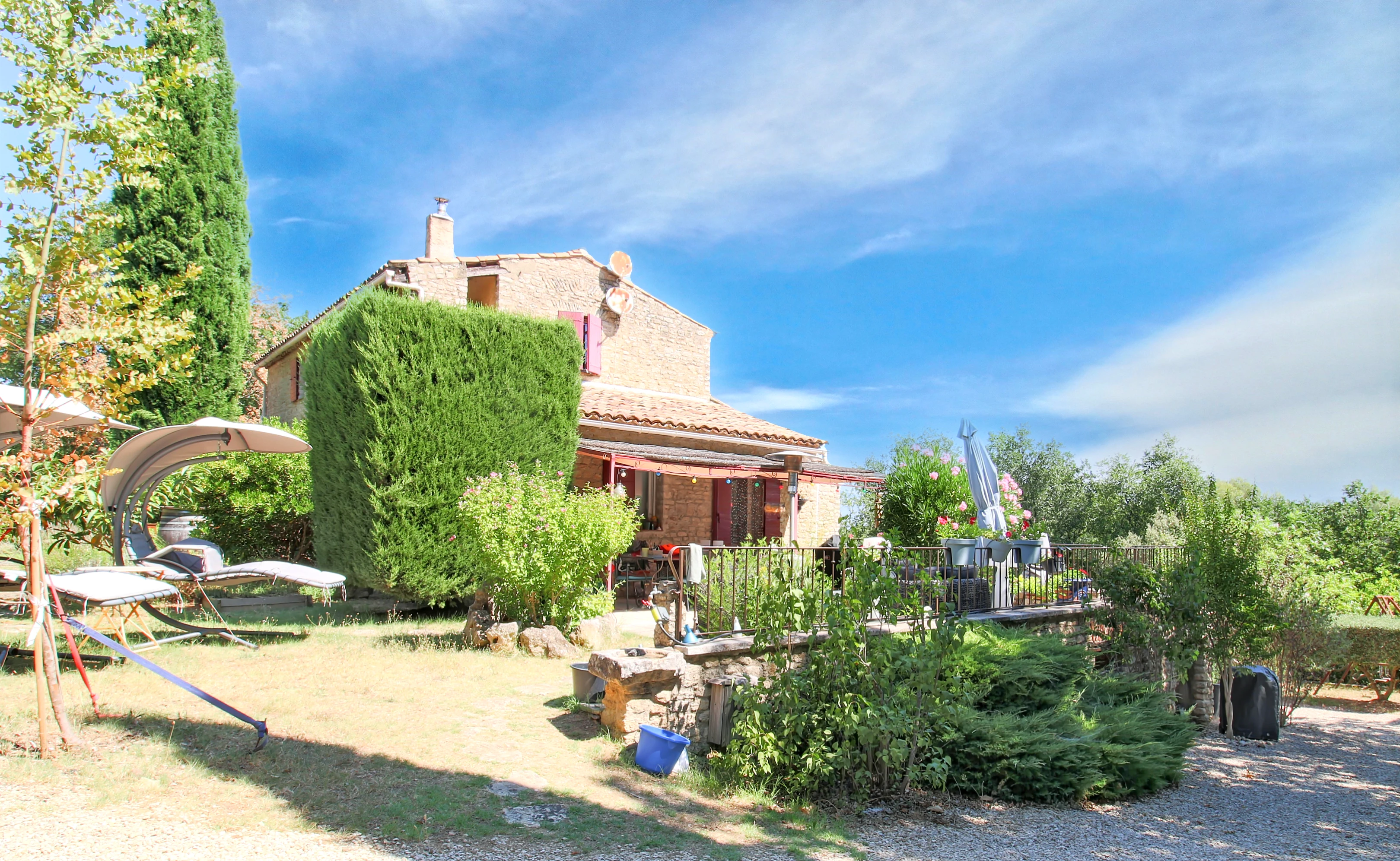 Propriété en France à vendre à Apt, Vaucluse - €767 000 - photo 