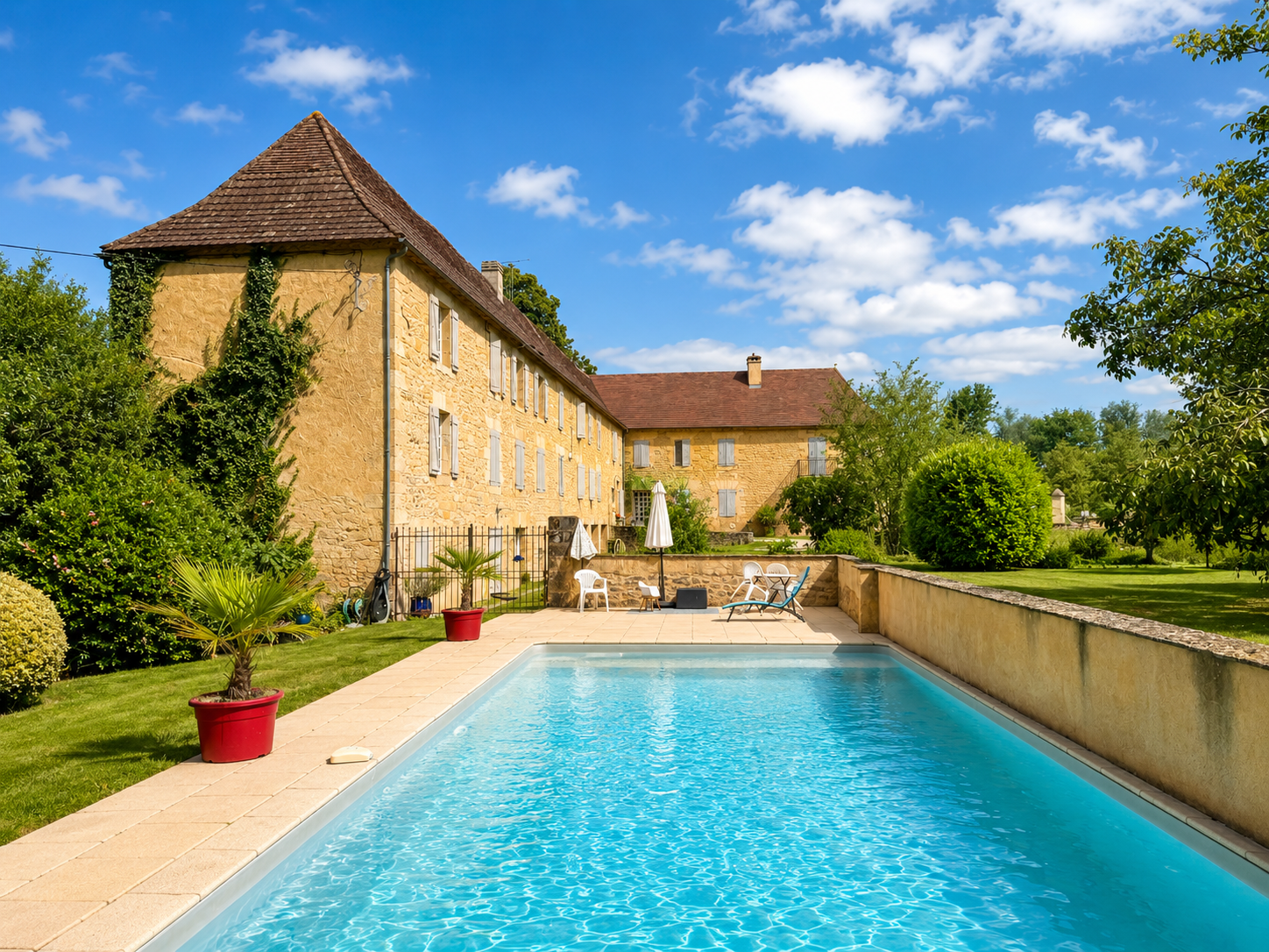 Propriété en France à vendre à Sarlat-la-Canéda, Dordogne - €898 000 - photo 