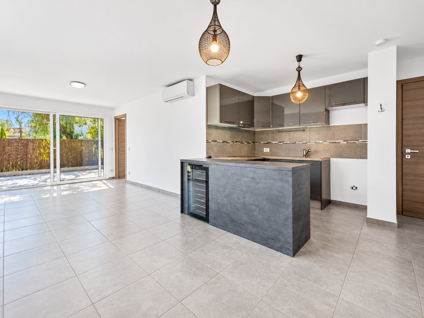 Propriété en France à vendre à Antibes, Alpes-Maritimes - €1 090 000 - photo 