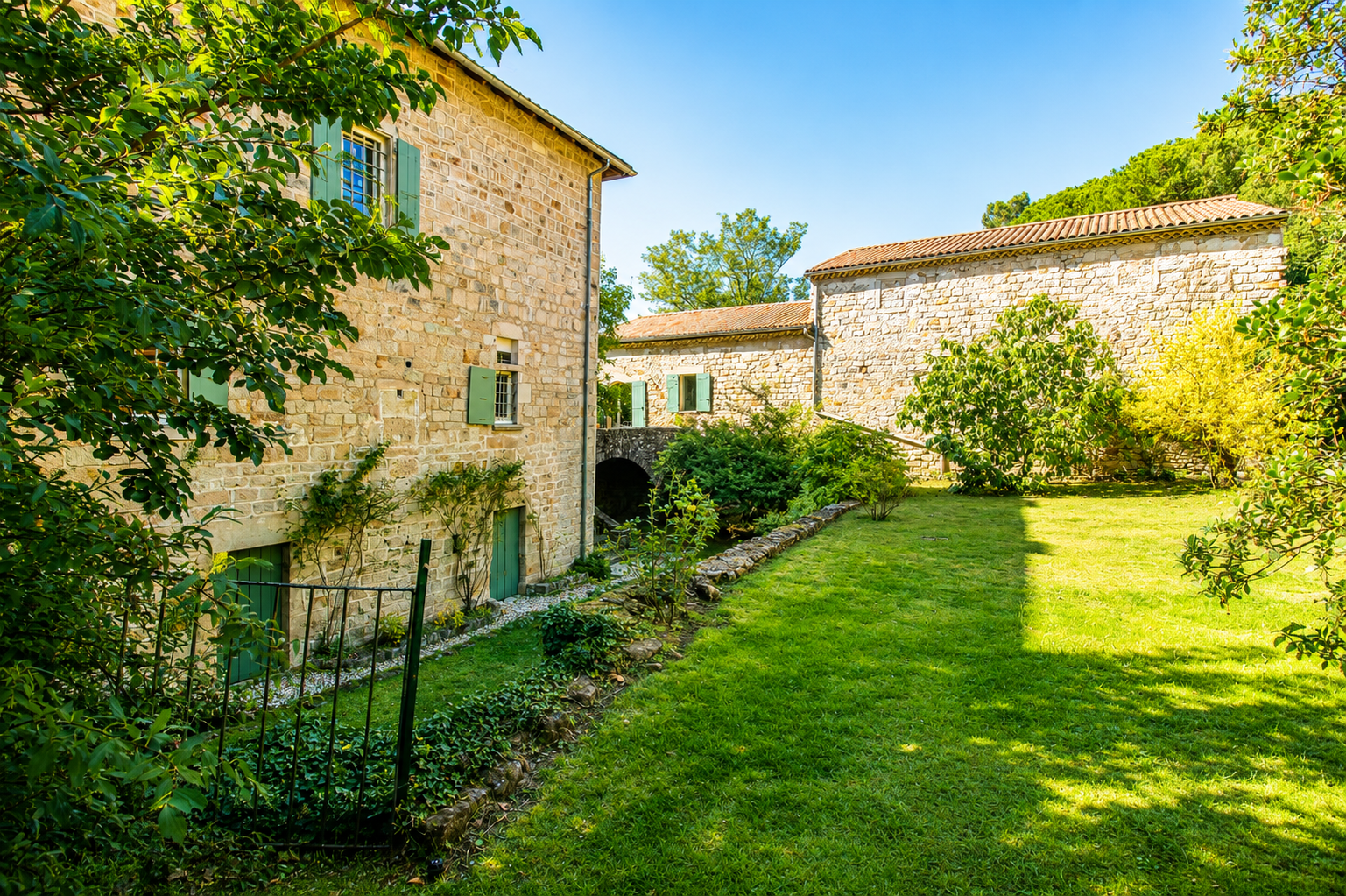 French property for sale in Ruoms, Ardèche - €990,000 - photo 