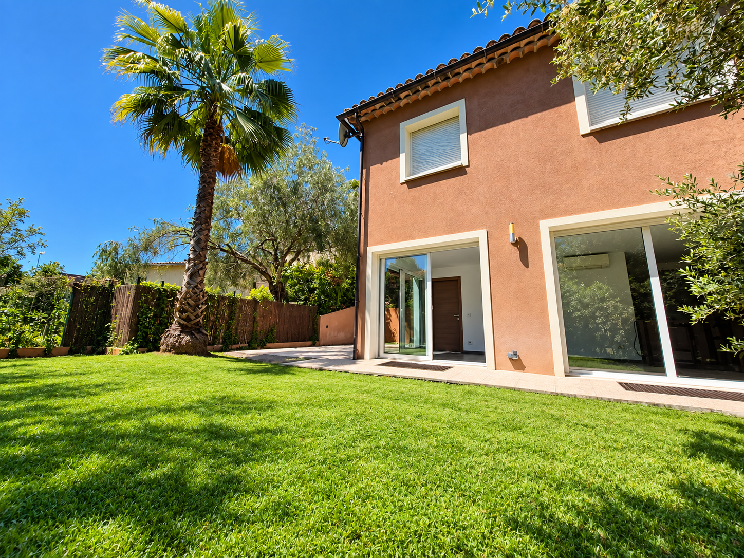Propriété en France à vendre à Antibes, Alpes-Maritimes - €1 090 000 - photo 