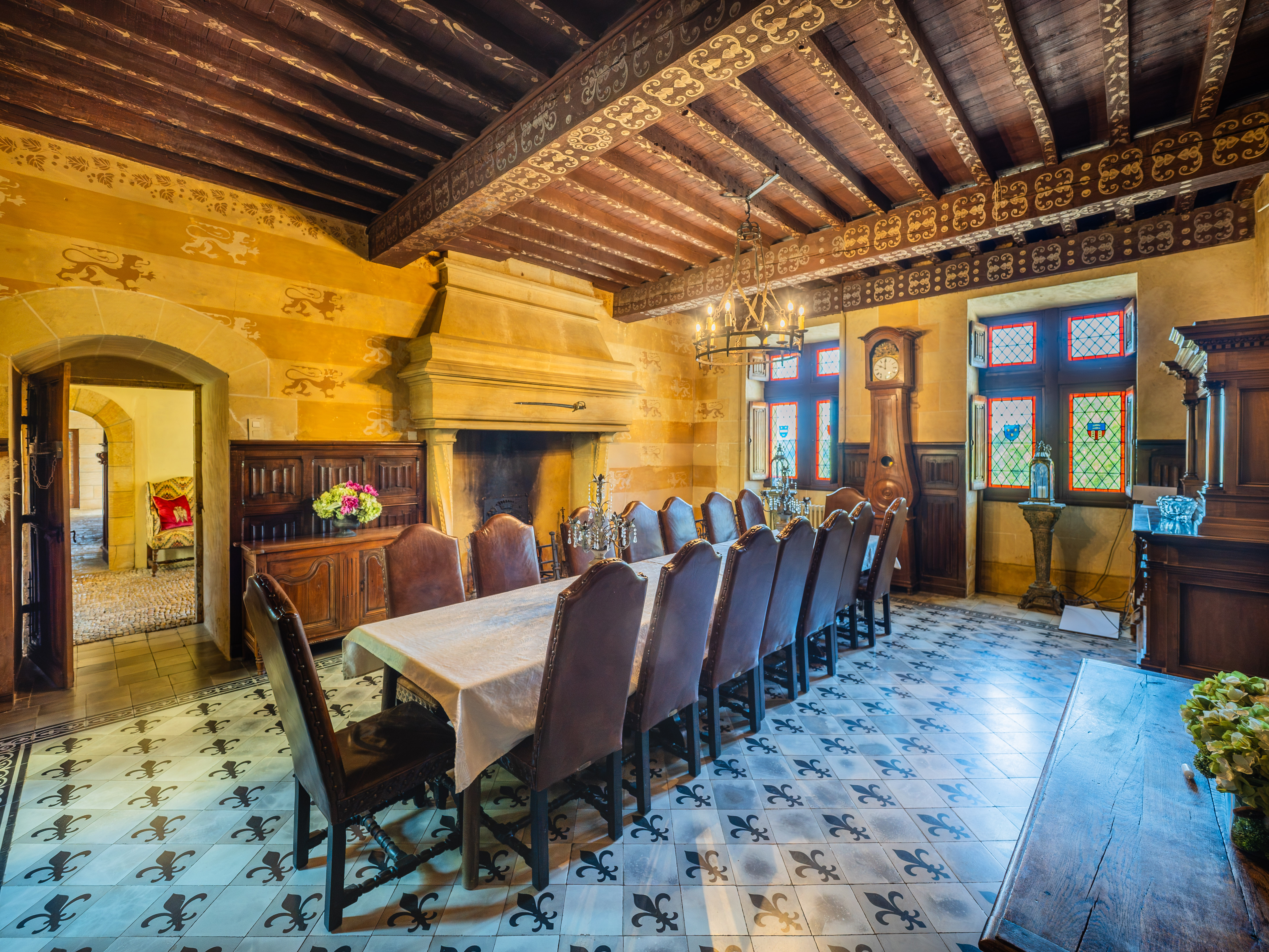 Propriété en France à vendre à Carlux, Dordogne - €4 500 000 - photo 