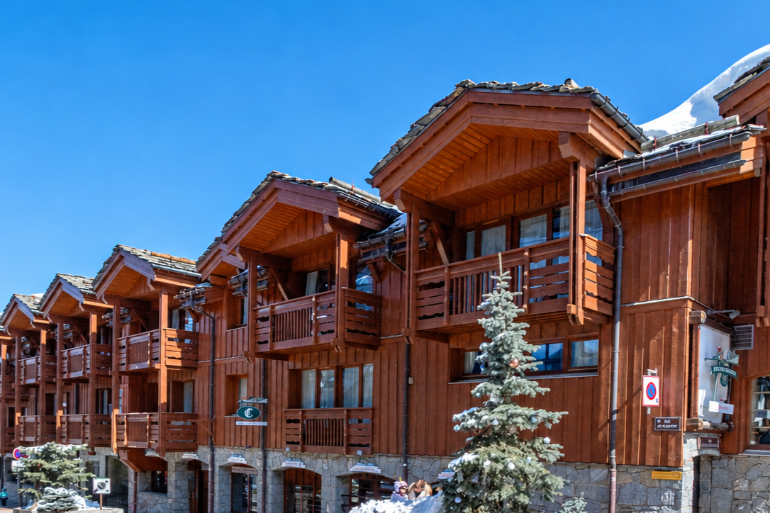 French property for sale in Courchevel, Savoie - €1,485,000 - photo 