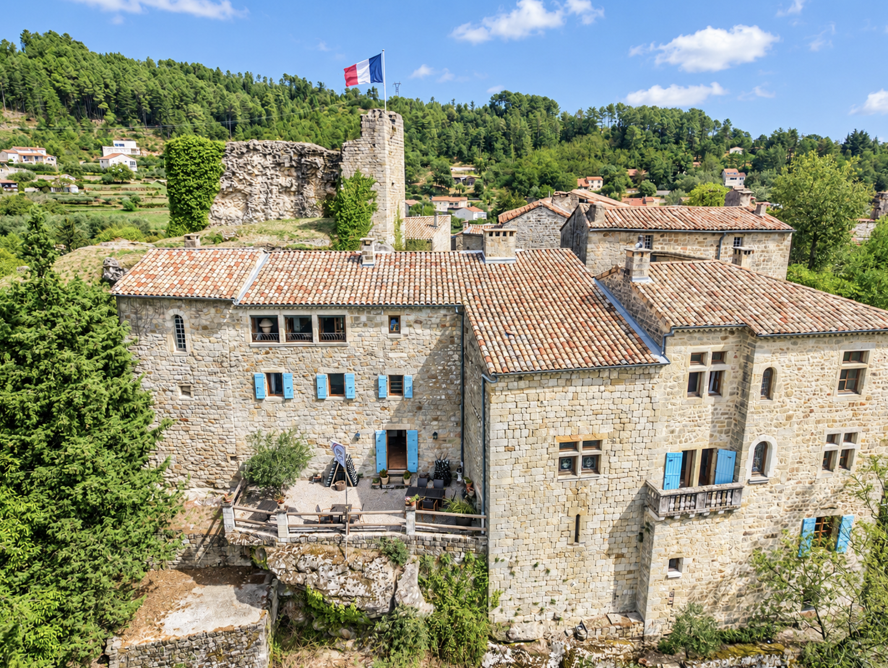 French property for sale in Ucel, Ardèche - €1,250,000 - photo 