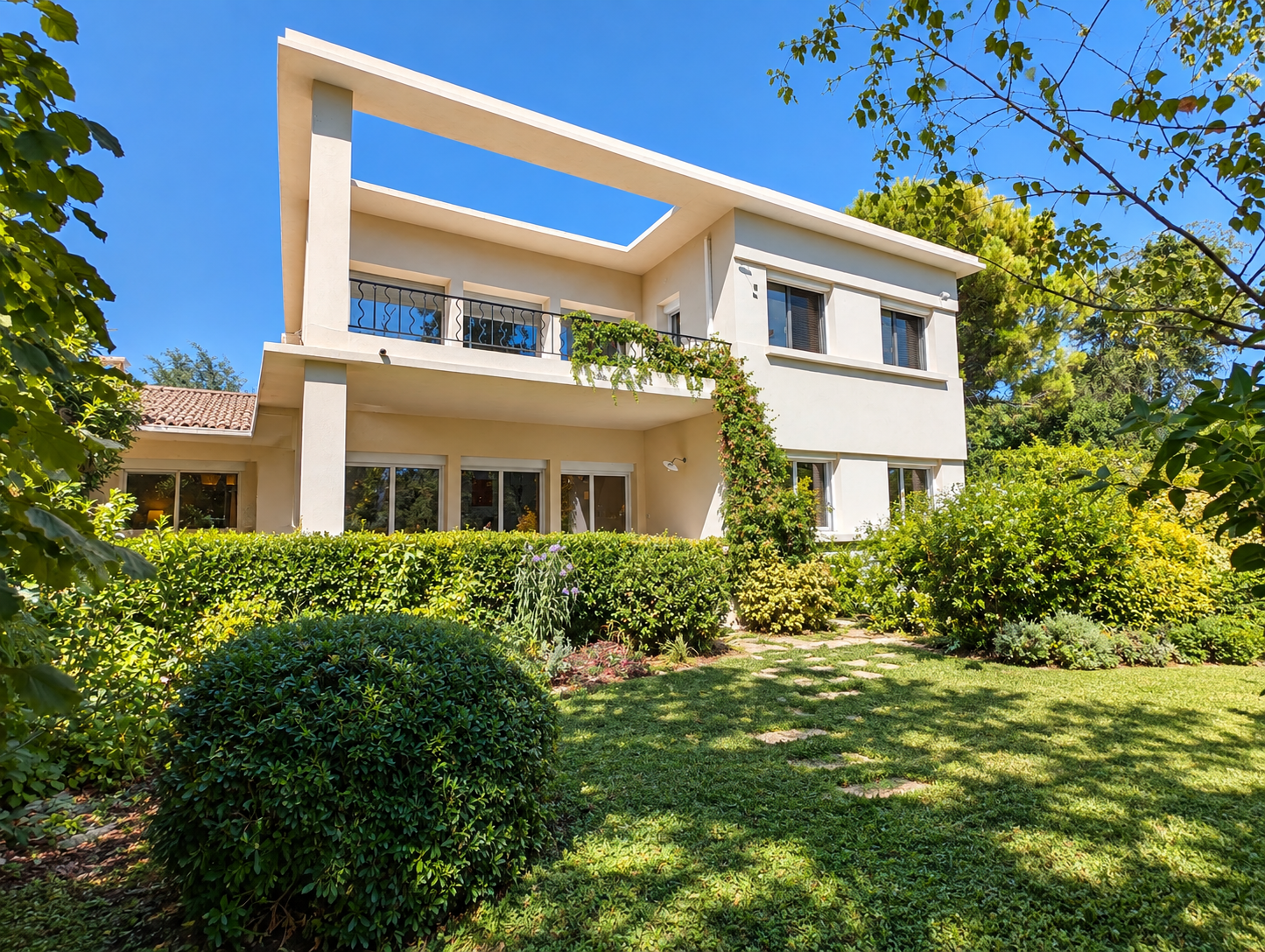 French property for sale in Avignon, Vaucluse - €549,000 - photo 
