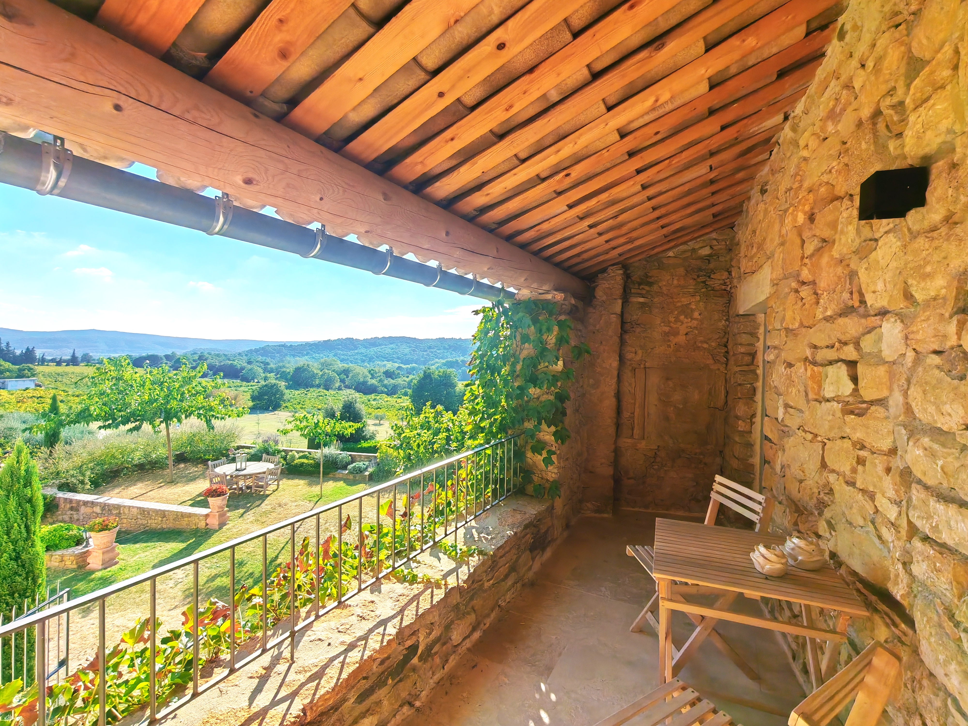 French property for sale in Uzès, Gard - €1,350,000 - photo 