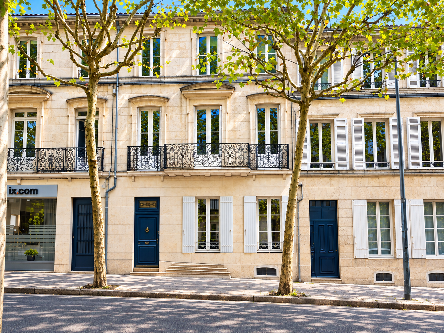 Propriété en France à vendre à Saintes, Charente-Maritime - €795 000 - photo 