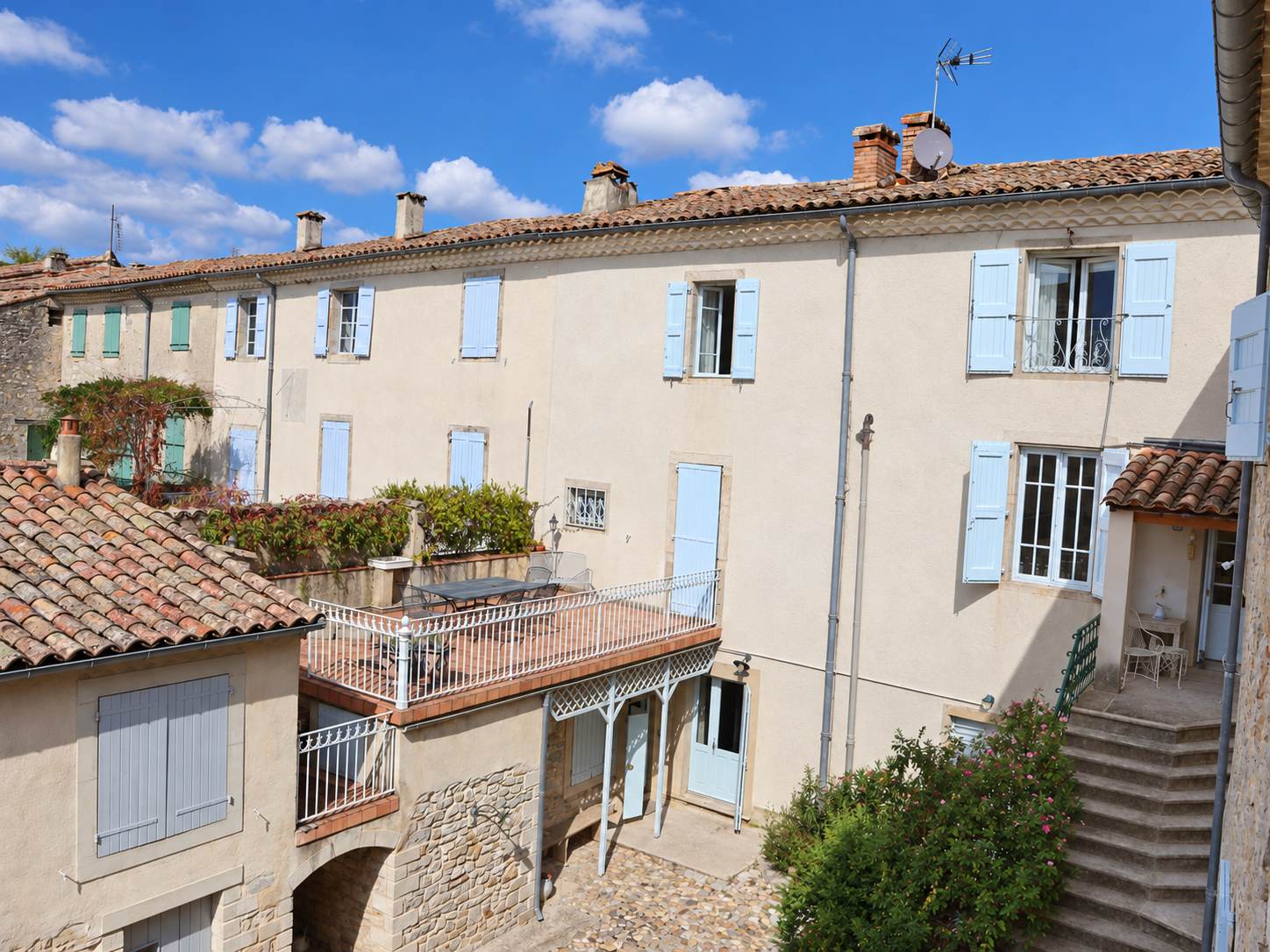 Propriété en France à vendre à Durfort-et-Saint-Martin-de-Sossenac, Gard - €1 195 000 - photo 