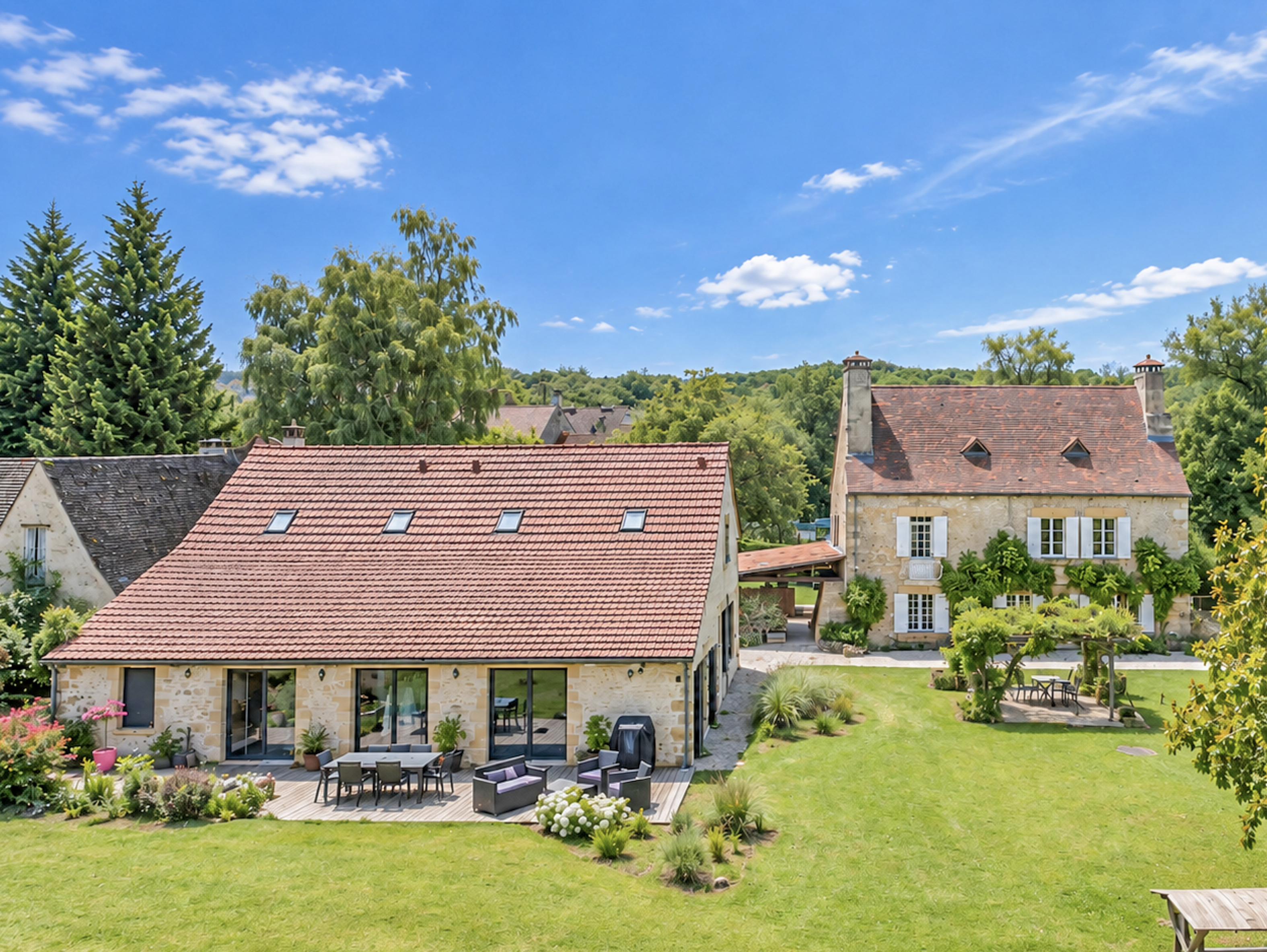 French property for sale in Saint-Cyprien, Dordogne - €750,000 - photo 